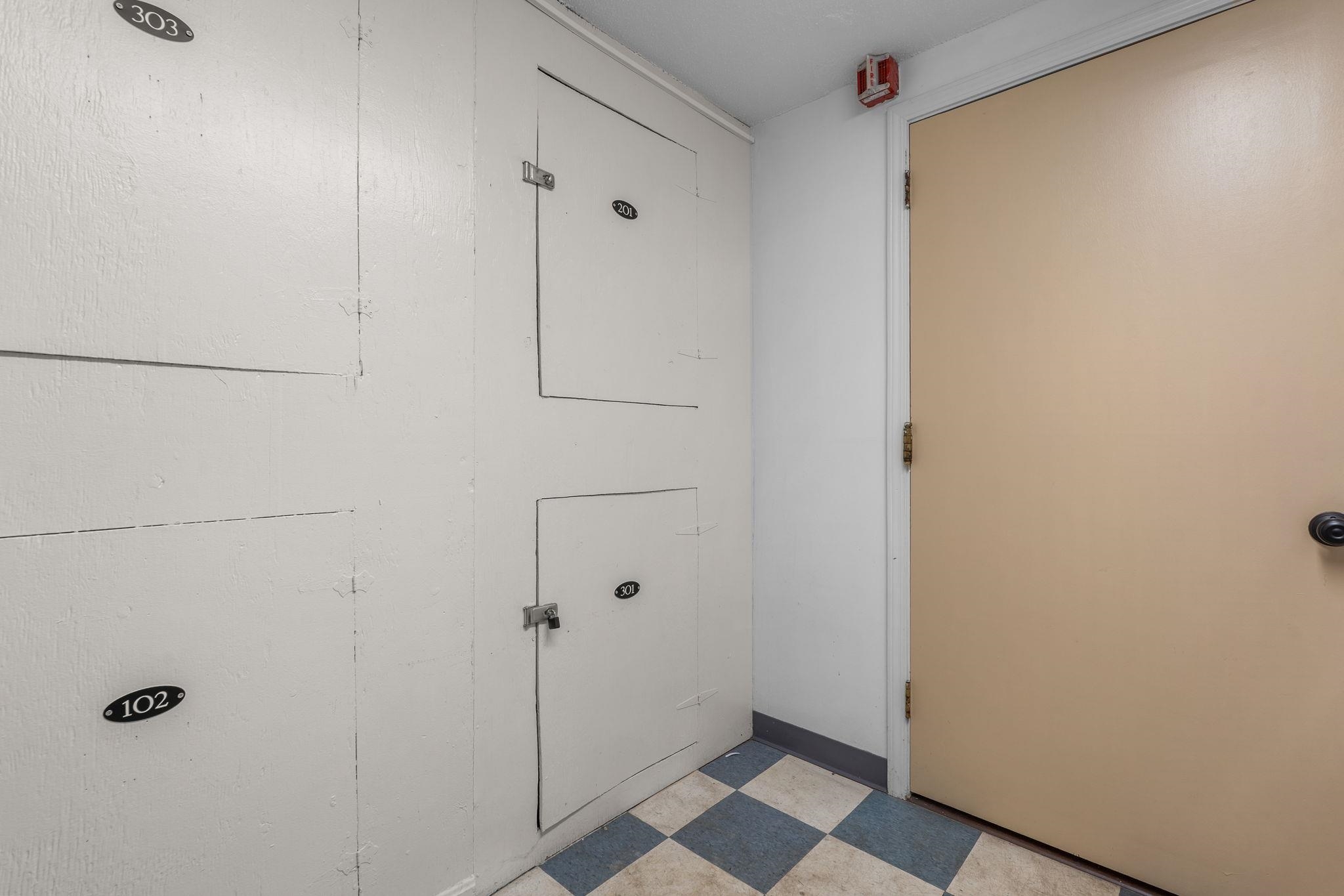 Homes for sale in Manchester, NH | 12 English Village Rd #201, Manchester, NH 03102 | MLS# 5071942