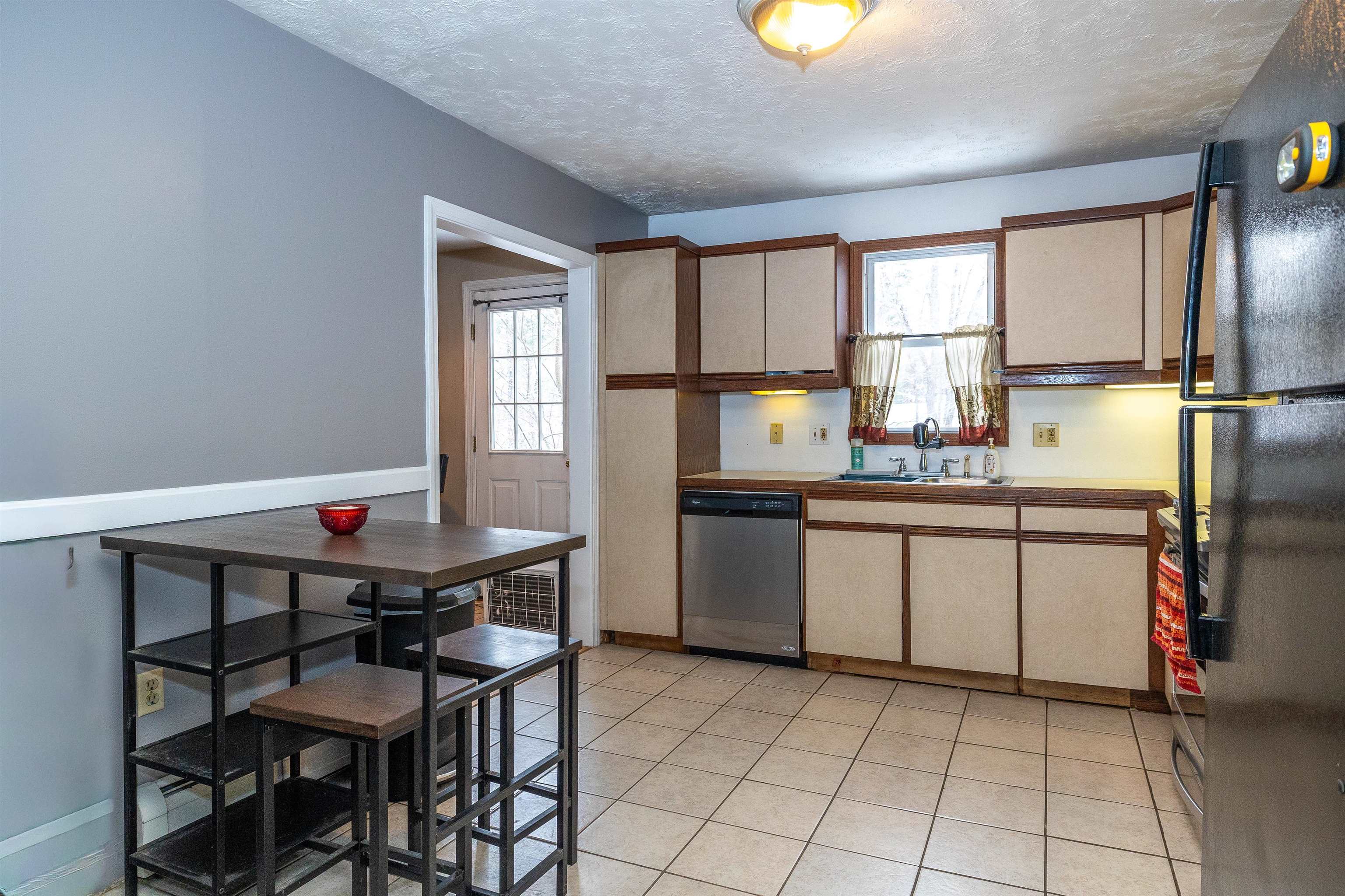 Homes for sale in Salem, NH | 17 Grove Ave, Salem, NH 03079 | MLS# 5071965