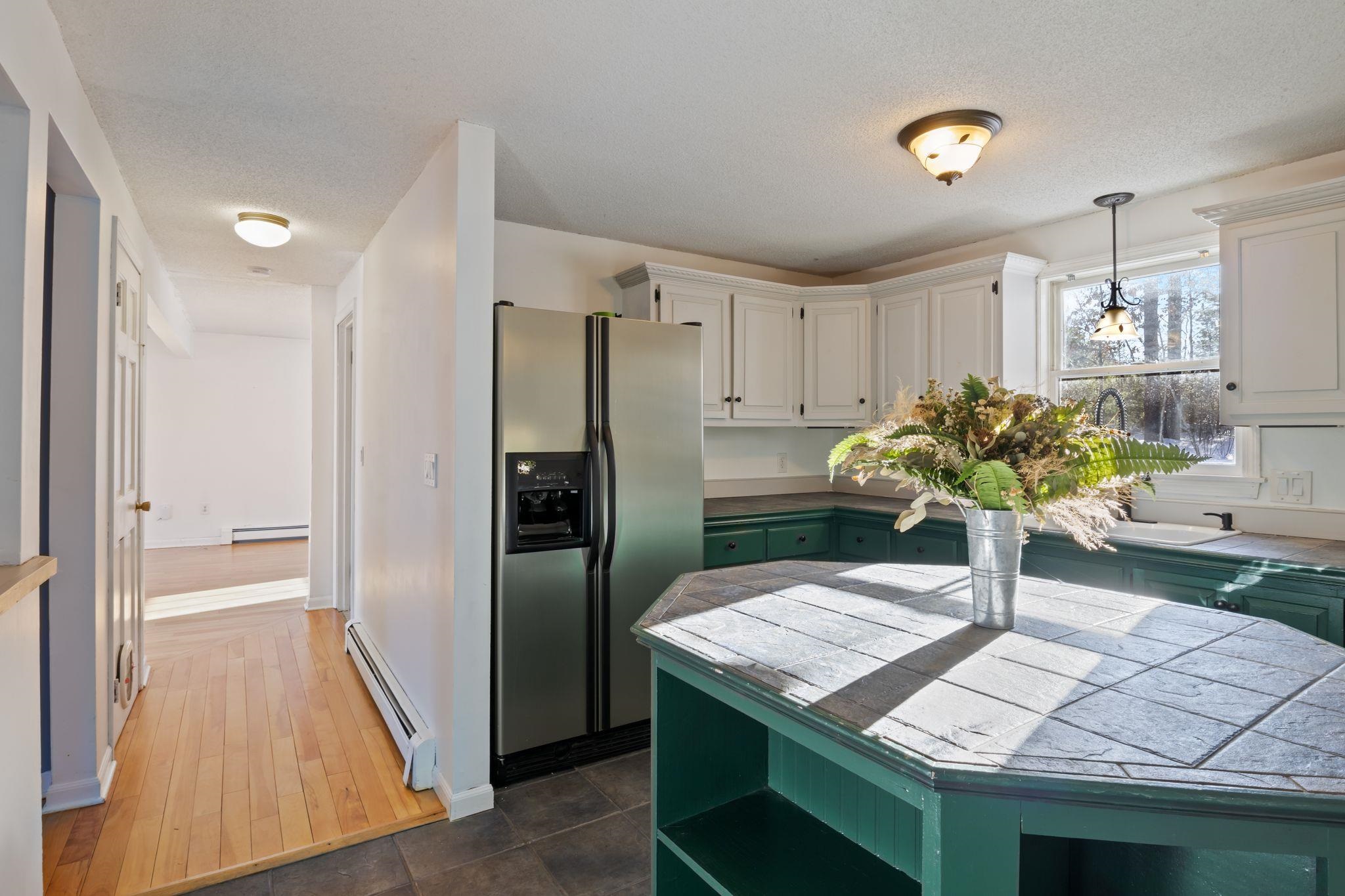 Homes for sale in Dover, NH | 25 Leathers Ln, Dover, NH 03820 | MLS# 5071971