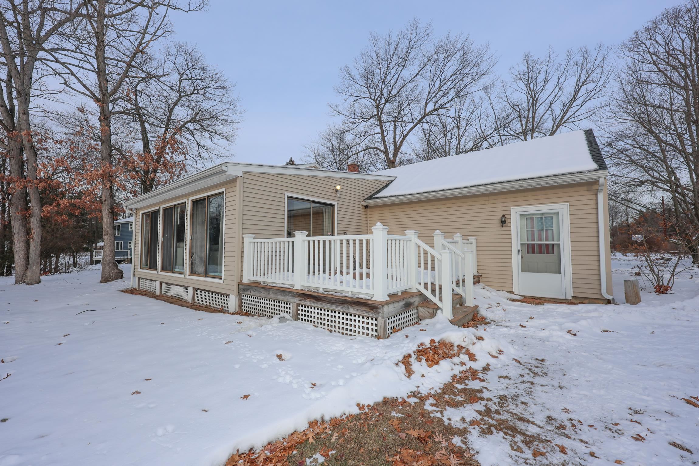 Homes for sale in Manchester, NH | 135 Pepperidge Dr, Manchester, NH 03103 | MLS# 5071975