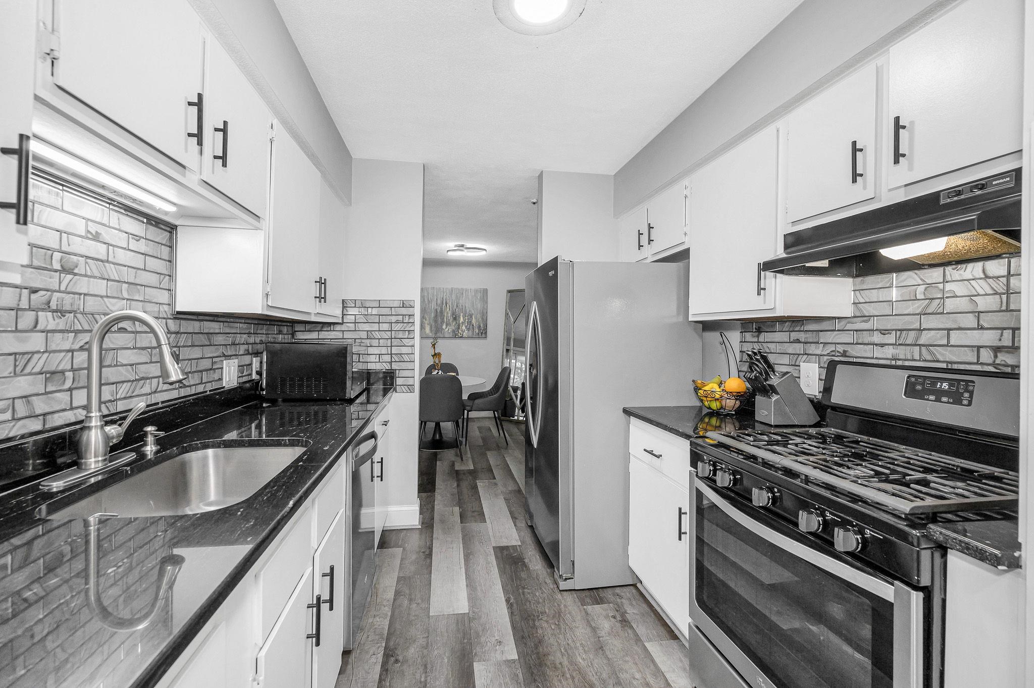 MLS 5072017: 210 Brook Village Road-Unit 38, Nashua NH