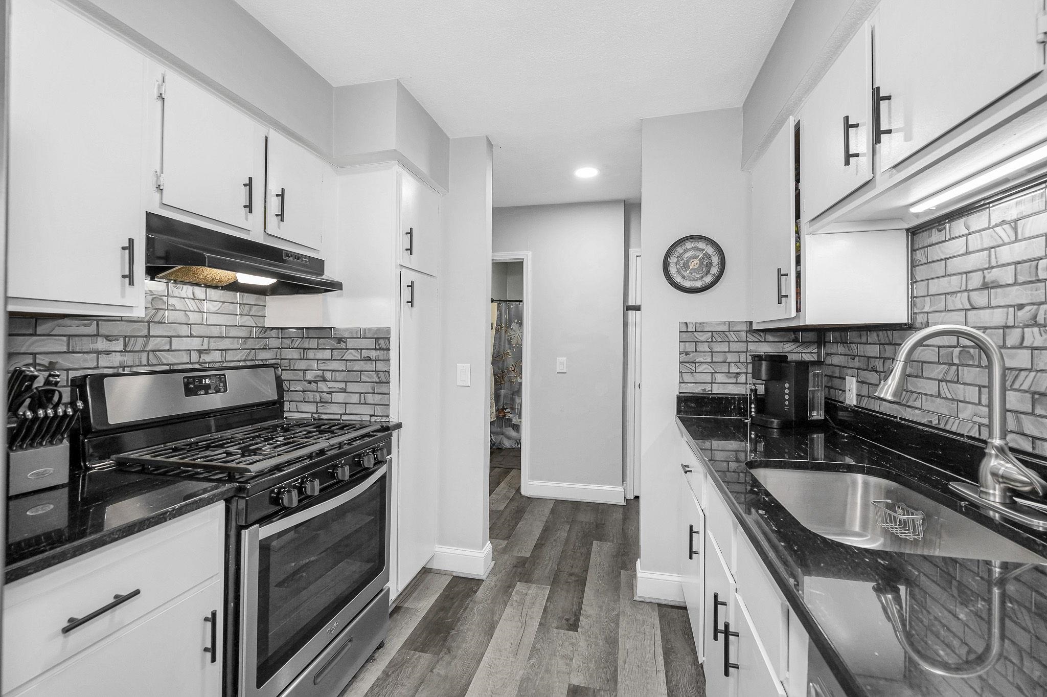 Homes for sale in Nashua, NH | 210 Brook Village Rd #38, Nashua, NH 03062 | MLS# 5072017