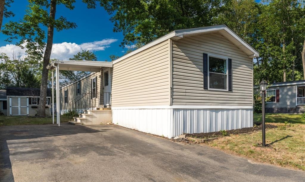 Homes for sale in Exeter, NH | 311 Friar Tuck Dr, Exeter, NH 03833 | MLS# 5072020