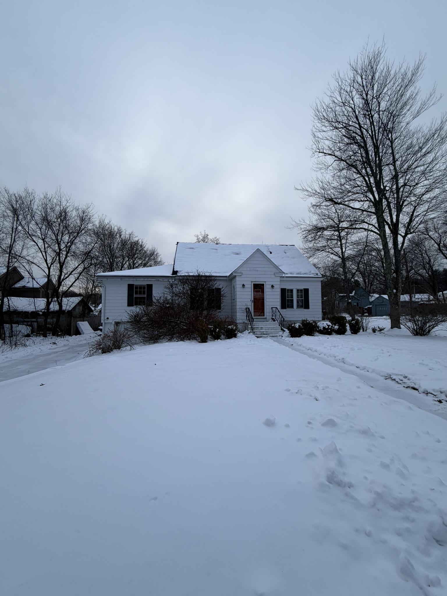 Homes for sale in Bedford, NH | 6 Merry St, Bedford, NH 03110 | MLS# 5072023