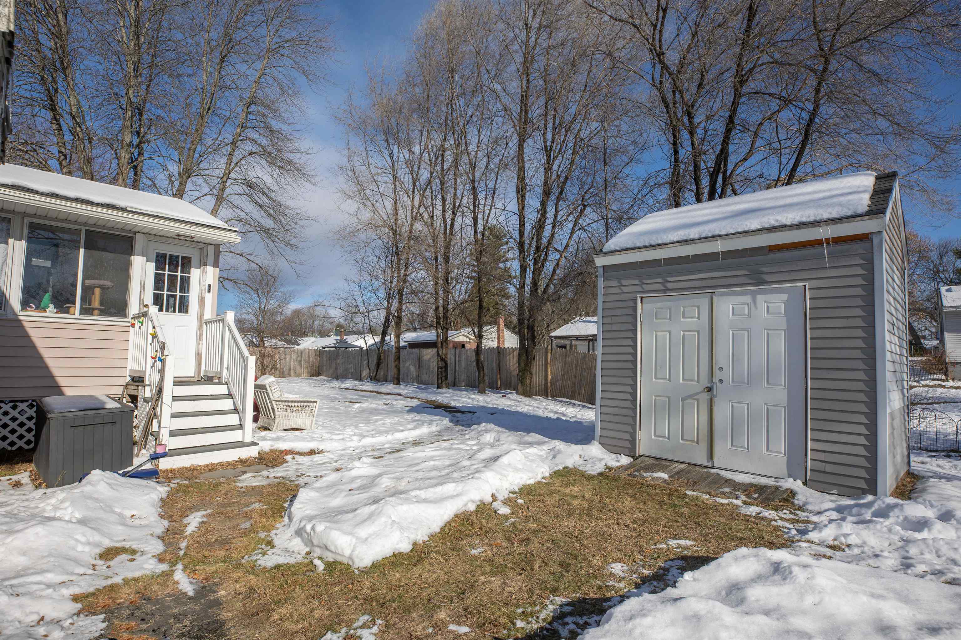 Homes for sale in Manchester, NH | 75 Huntington Ave, Manchester, NH 03109 | MLS# 5072117