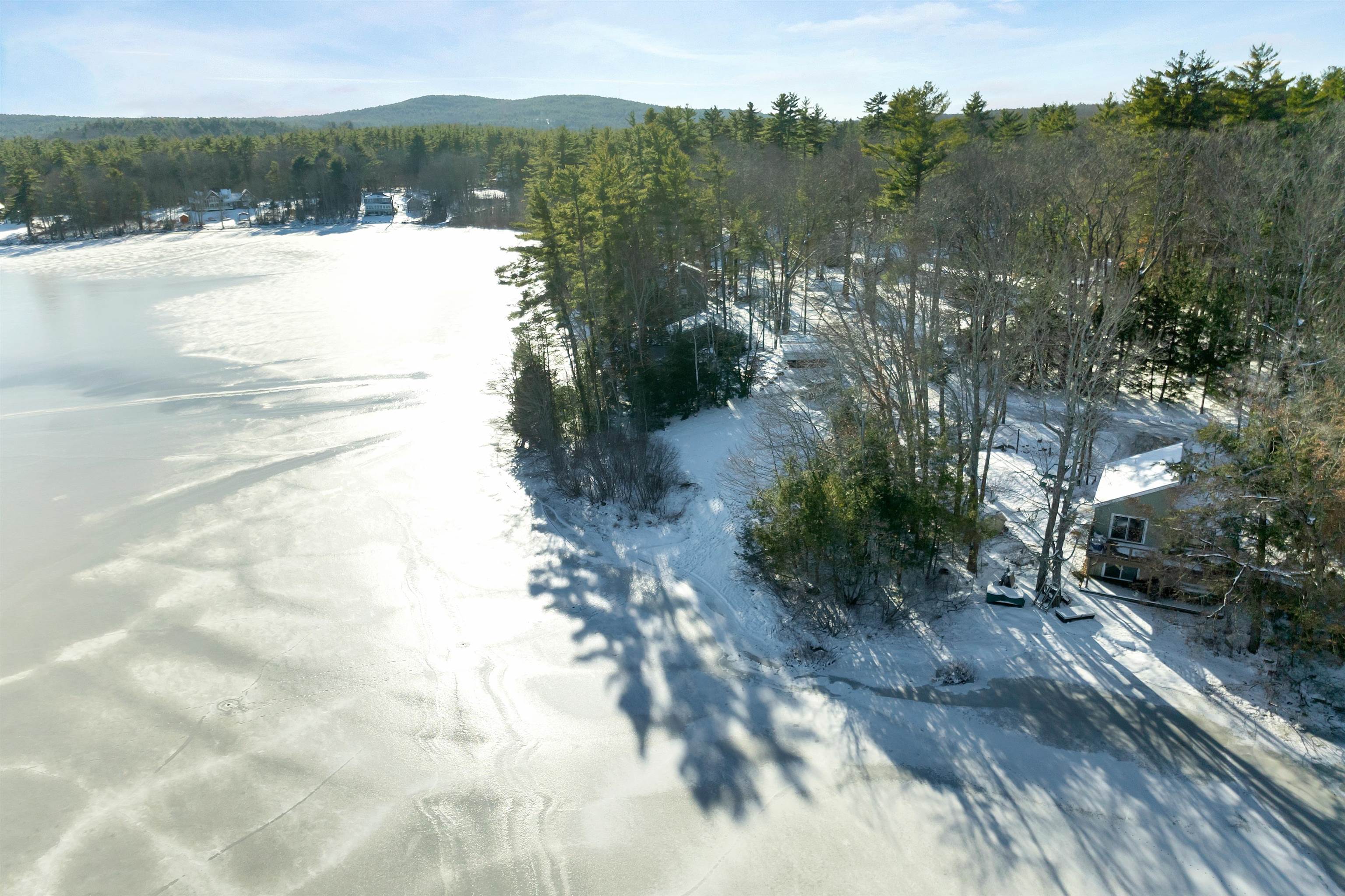 26 Oak St, Northwood, NH 03261