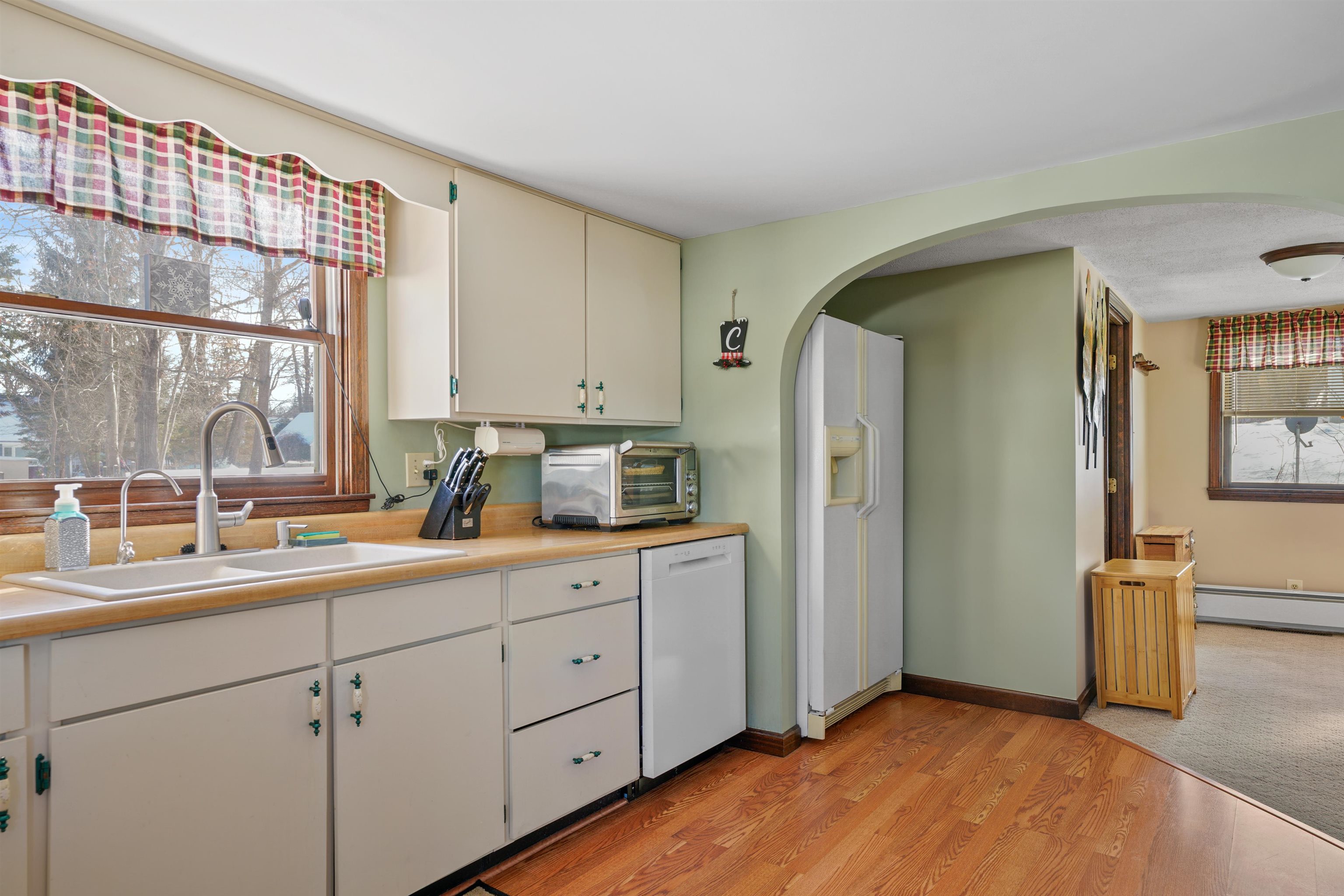 Homes for sale in Goffstown, NH | 31 Libbey St, Goffstown, NH 03102 | MLS# 5072164