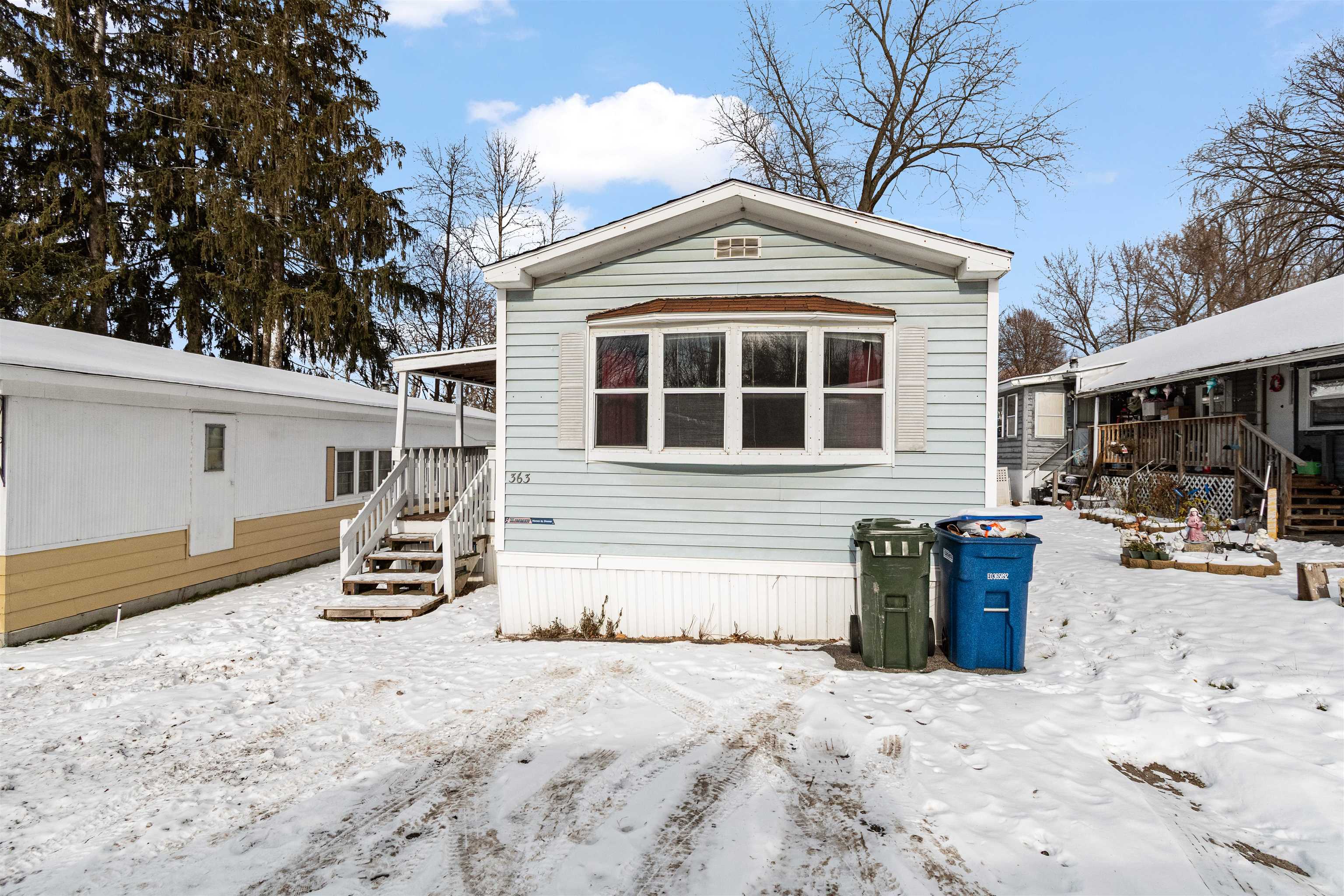 363 Penny Ln, Shelburne, VT 05482