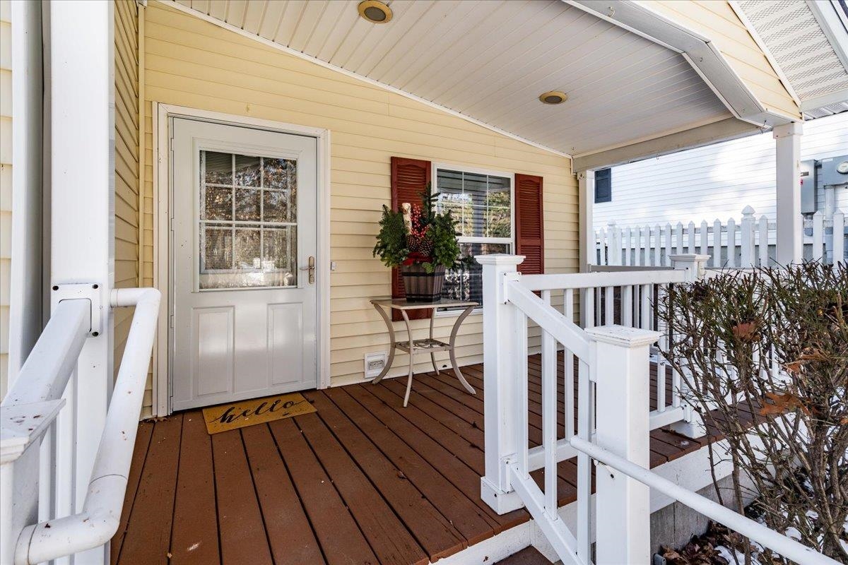 Homes for sale in Manchester, NH | 80 Ledgewood Way, Manchester, NH 03104 | MLS# 5072191