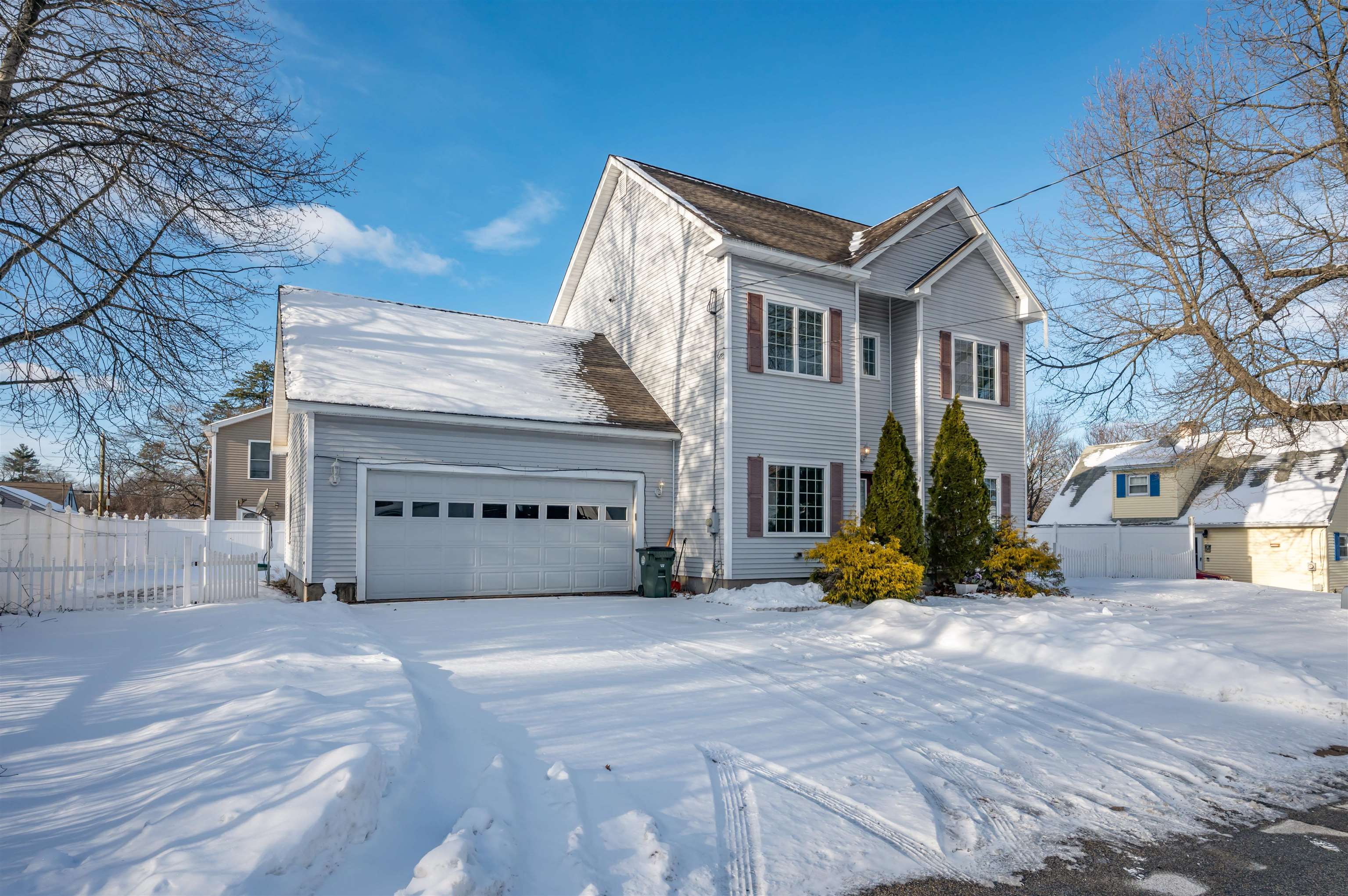 Homes for sale in Manchester, NH | 69 Patterson St, Manchester, NH 03102 | MLS# 5072200