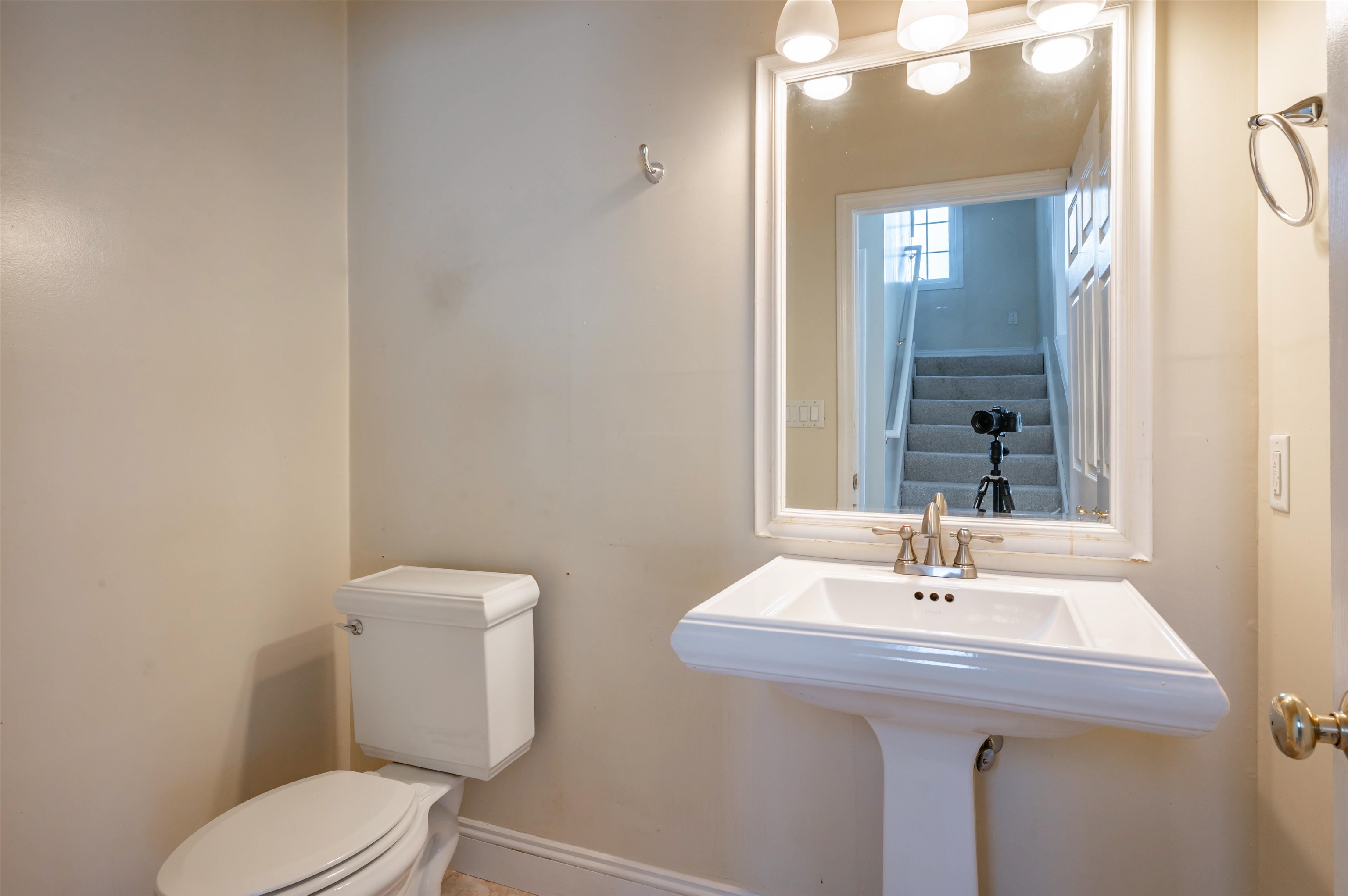 Homes for sale in Manchester, NH | 69 Patterson St, Manchester, NH 03102 | MLS# 5072200