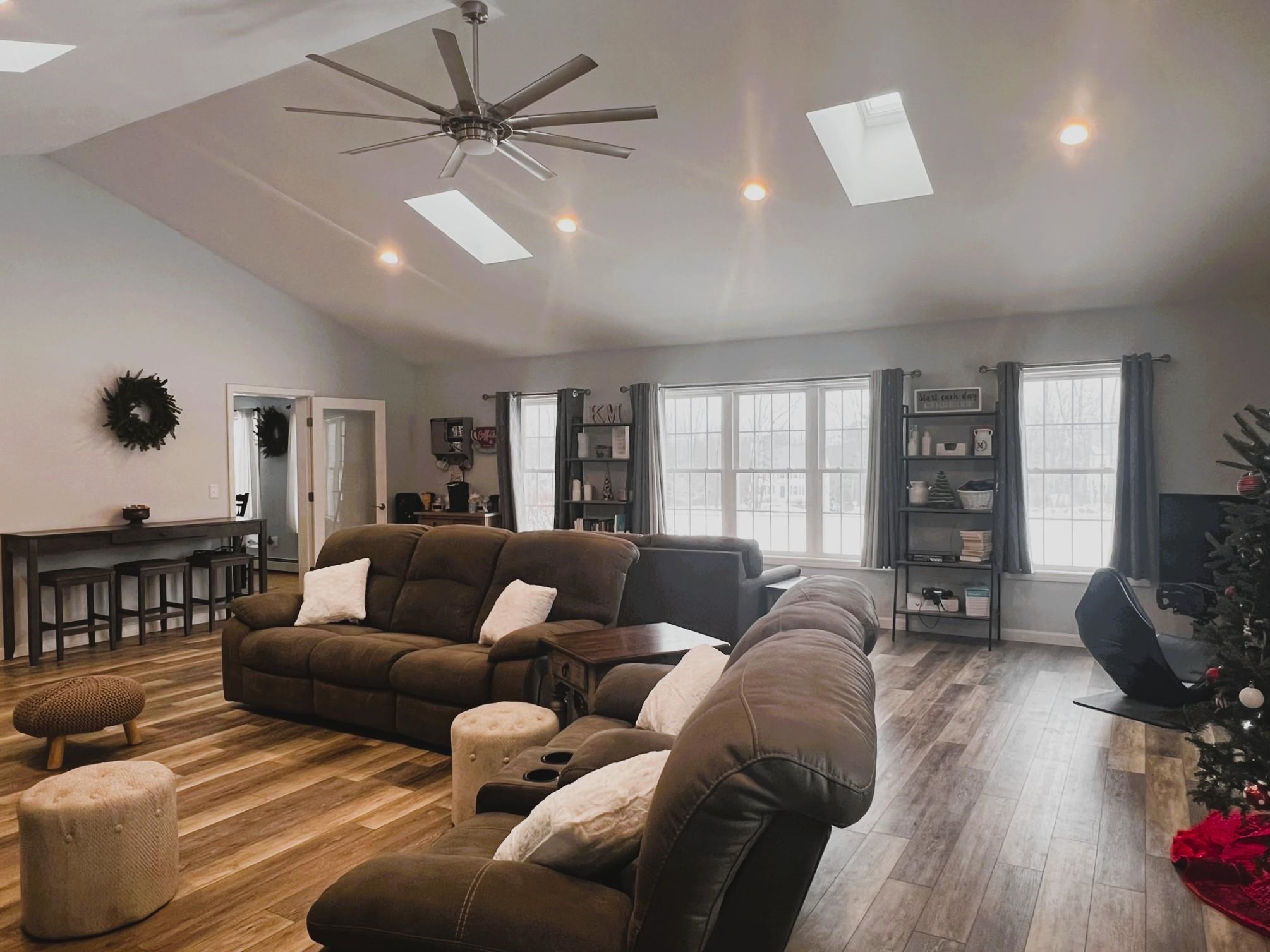 Homes for sale in Rochester, NH | 126 Governors Rd, Rochester, NH 03867 | MLS# 5072271