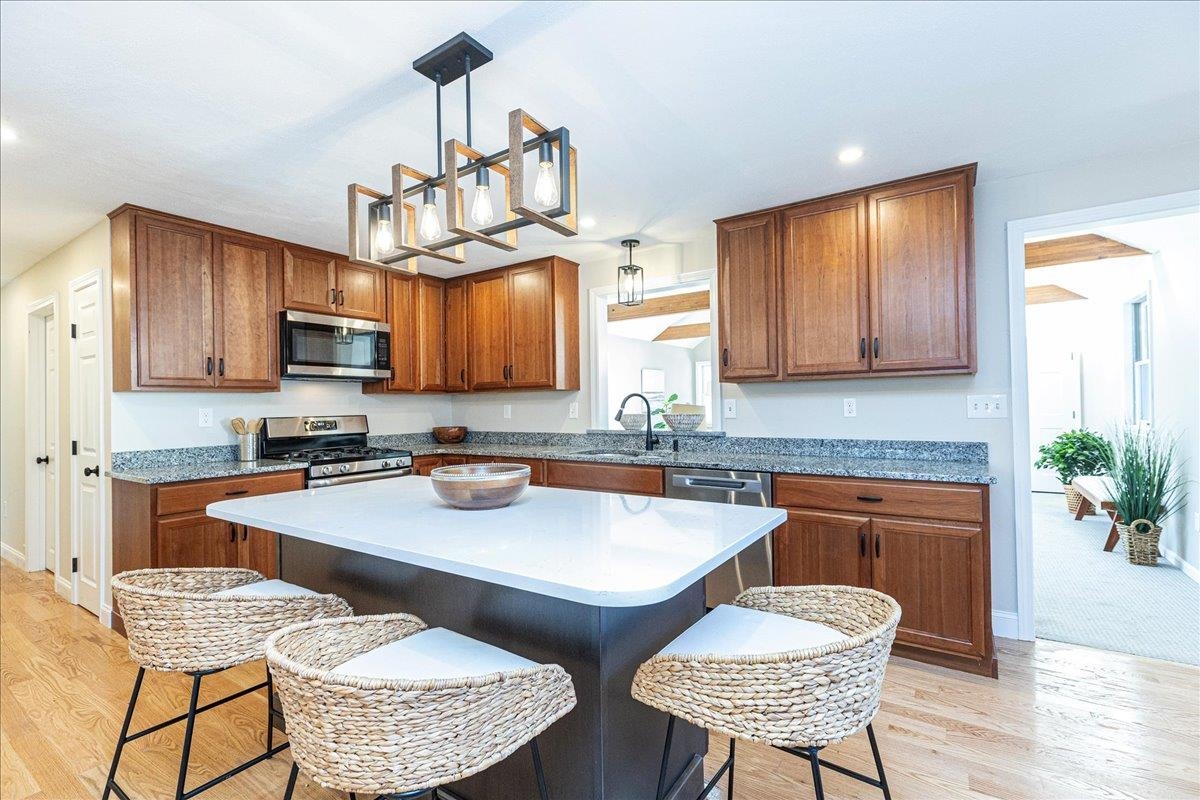 Homes for sale in Atkinson, NH | 85 East Rd, Atkinson, NH 03811 | MLS# 5072313