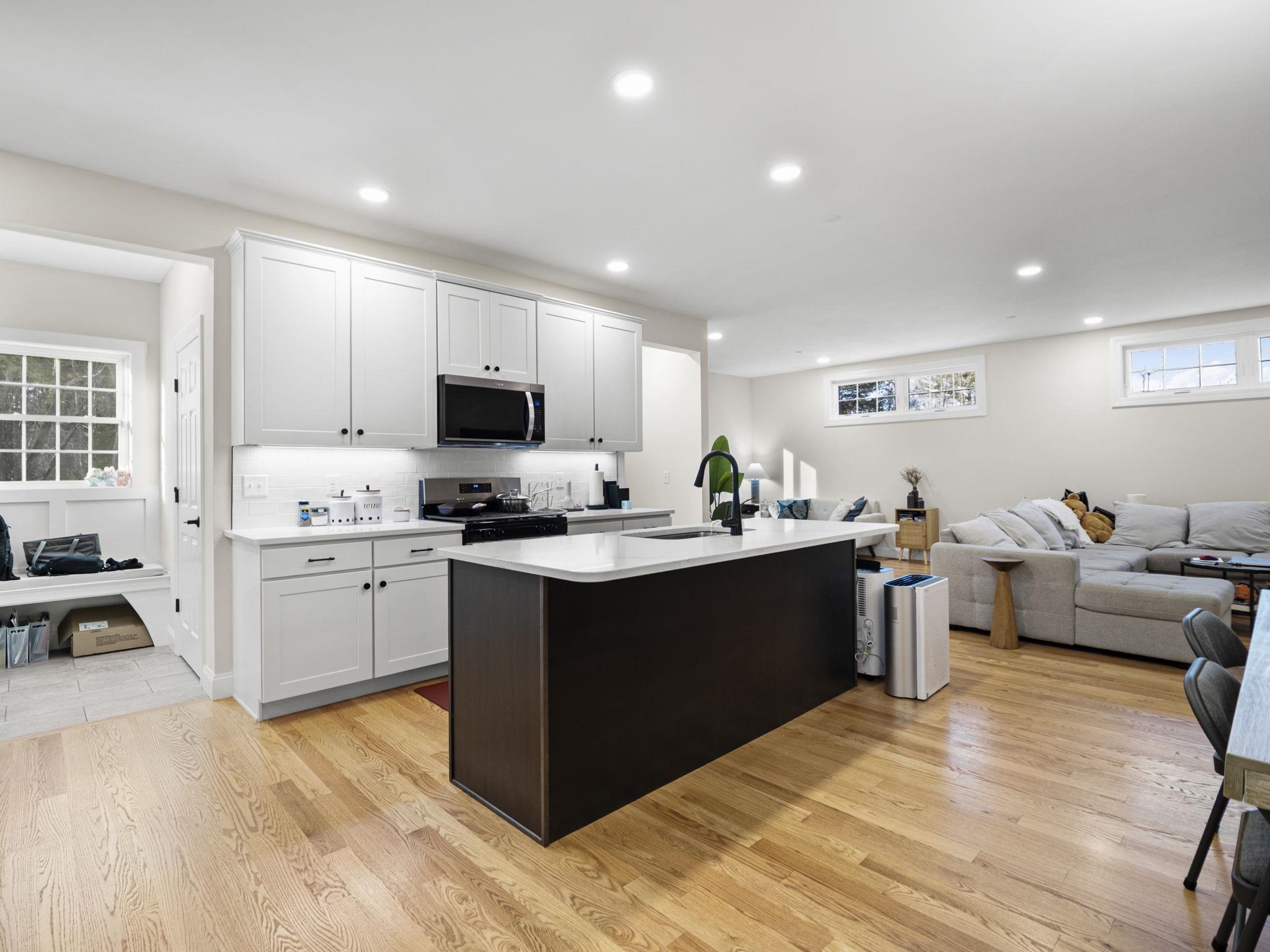 Homes for sale in Londonderry, NH | 44 Sheffield Way #6B, Londonderry, NH 03053 | MLS# 5072325