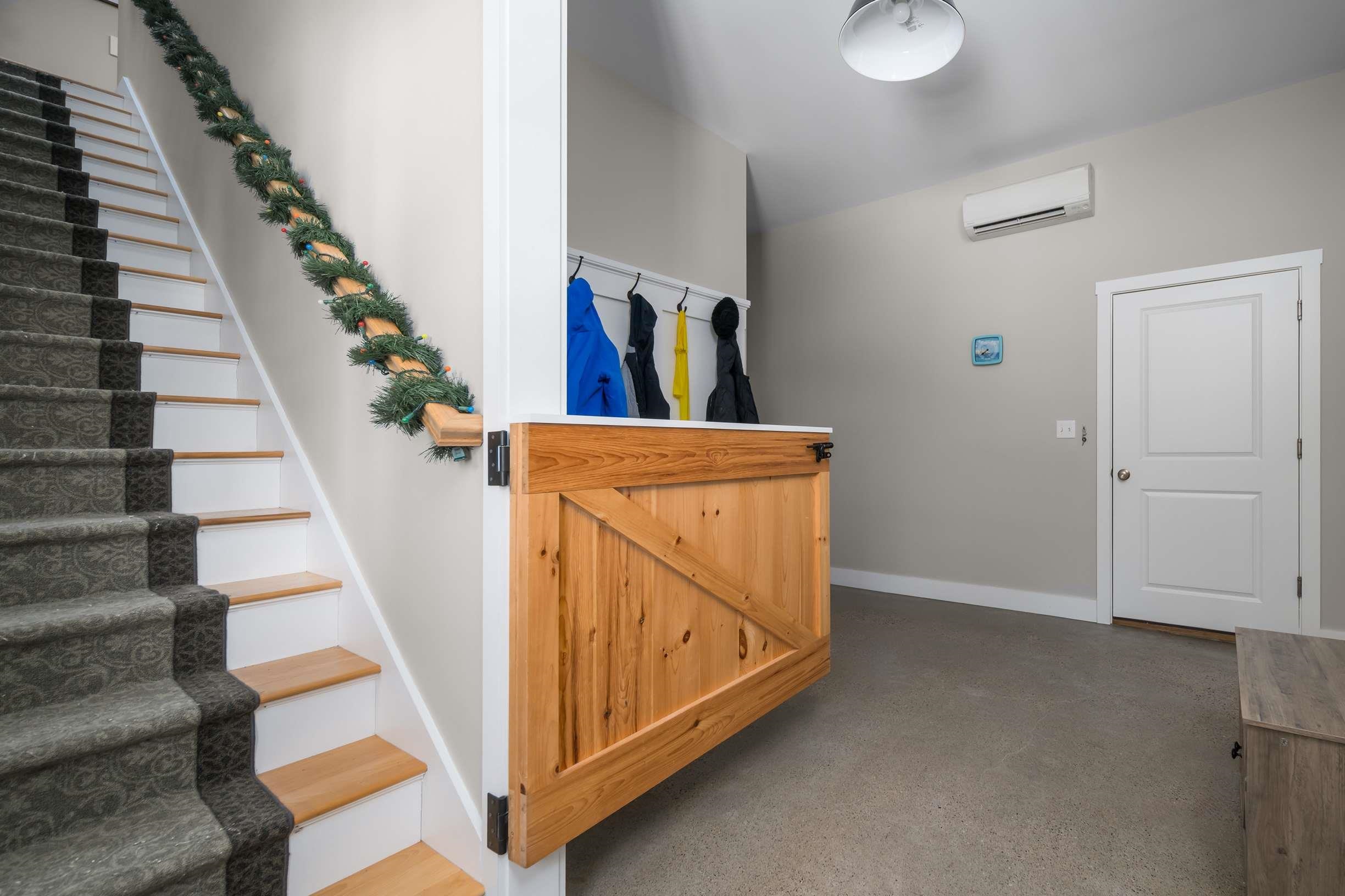 Homes for sale in York, ME | 9 Mountain Rd, York, ME 03902 | MLS# 5072347