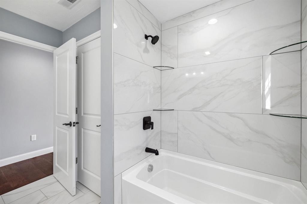 Homes for sale in Nashua, NH | 3 Kirk St, Nashua, NH 03064 | MLS# 5072365