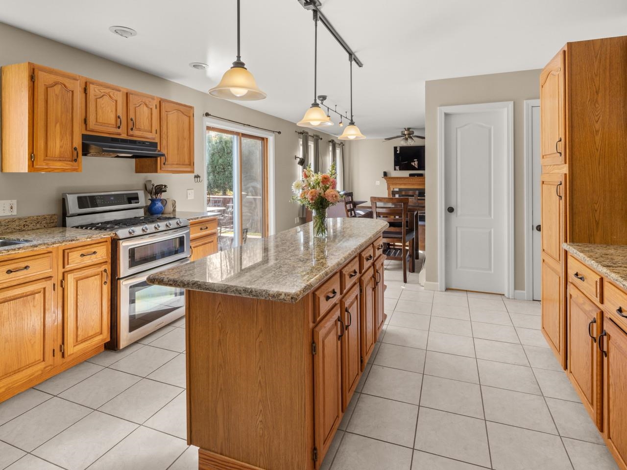 Homes for sale in Shelburne, VT | 293 Littlefield Dr, Shelburne, VT 05482 | MLS# 5072387