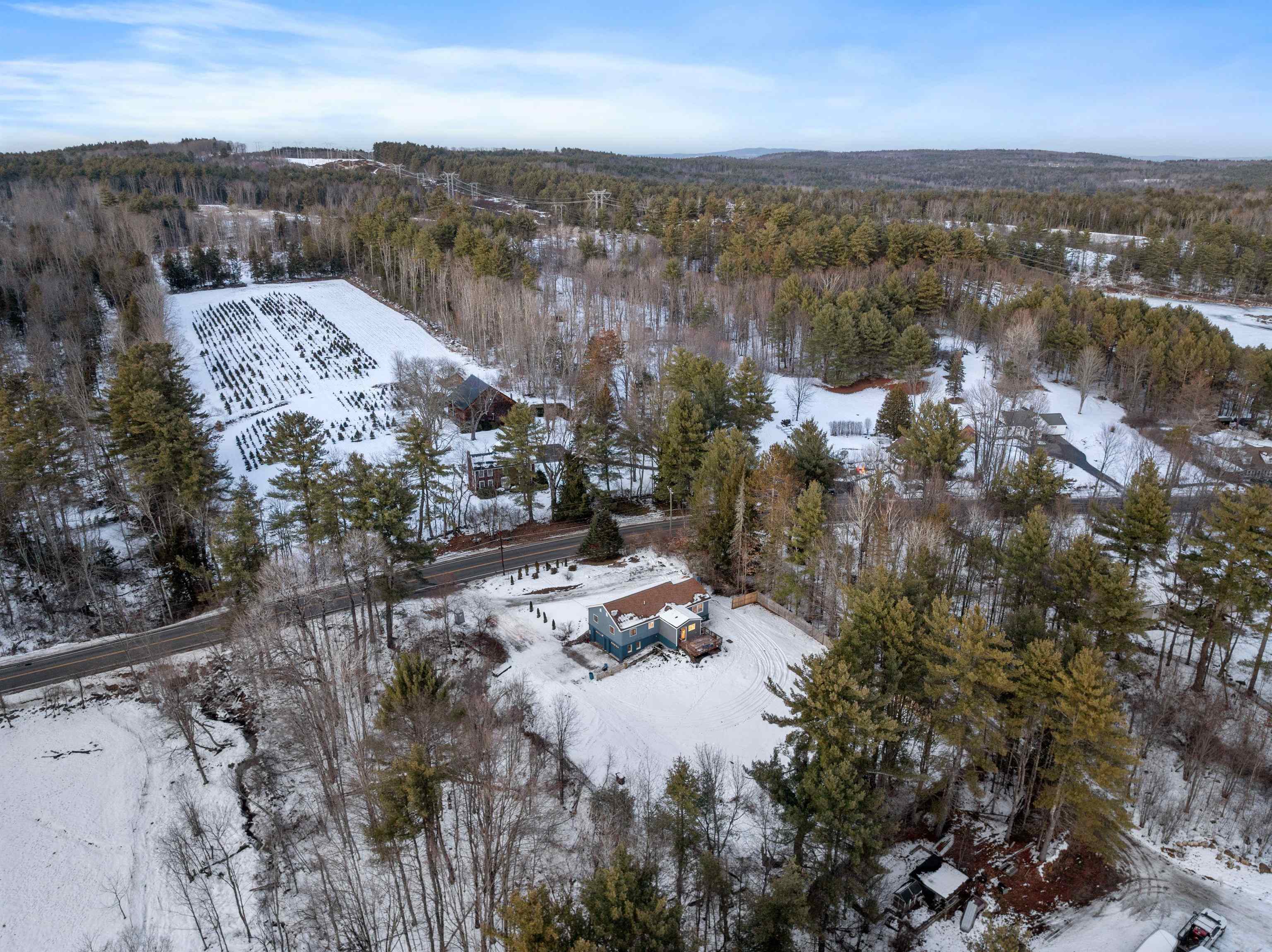 1035 Hopkinton Rd, Hopkinton, NH 03229
