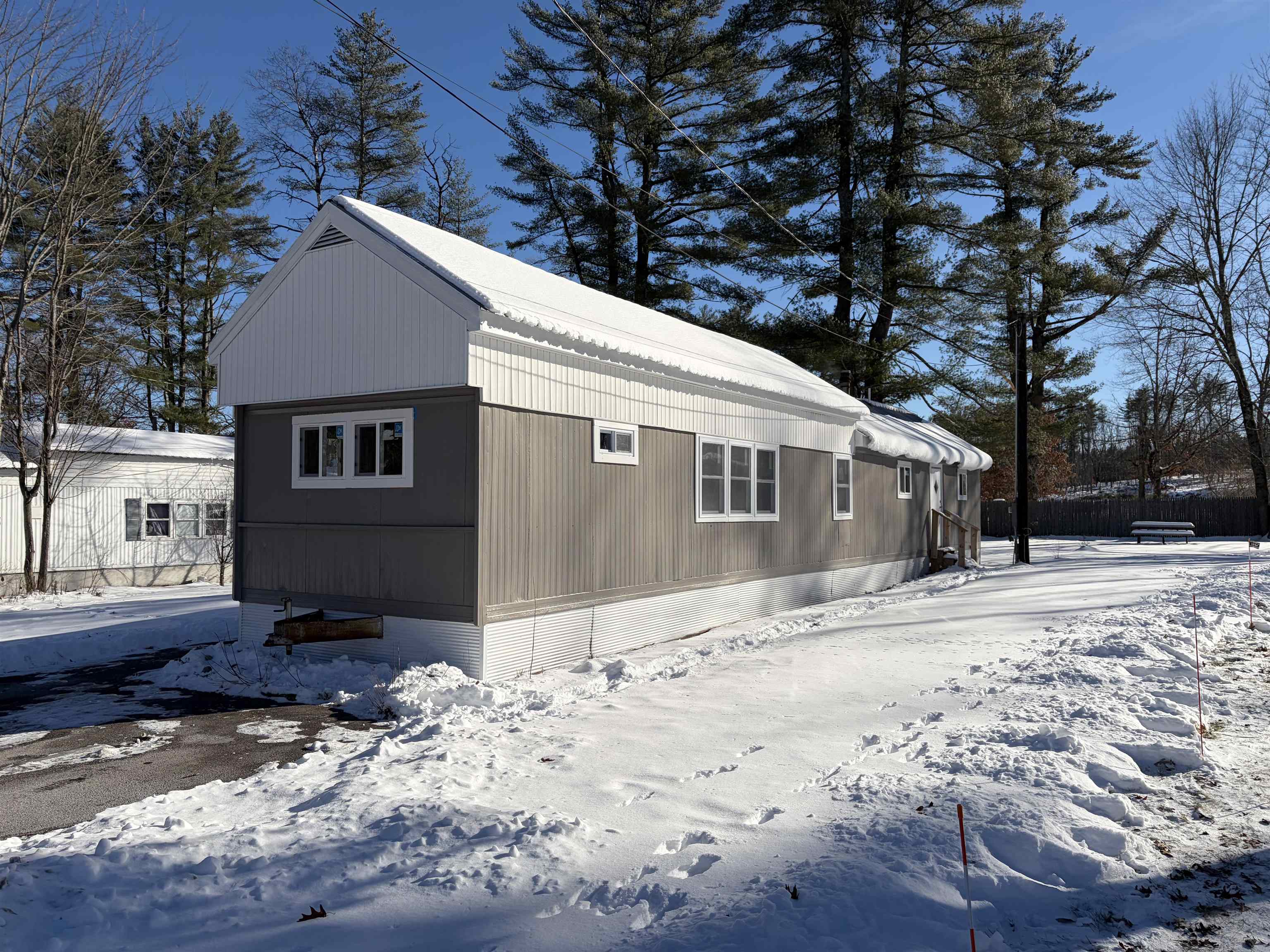 7 Skyline Dr, Concord, NH 03303