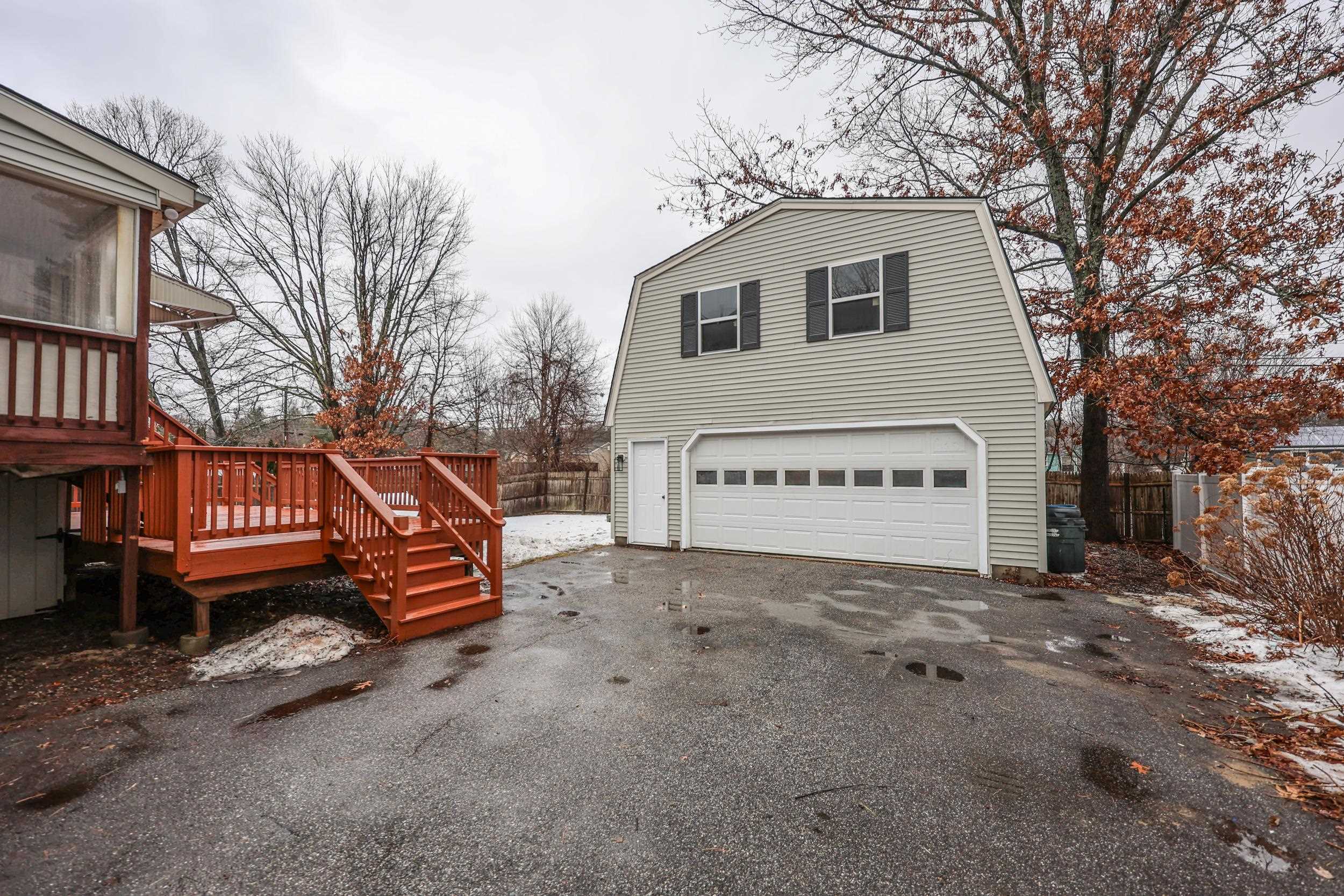 Homes for sale in Manchester, NH | 92 Roseanne Ln, Manchester, NH 03103 | MLS# 5072443