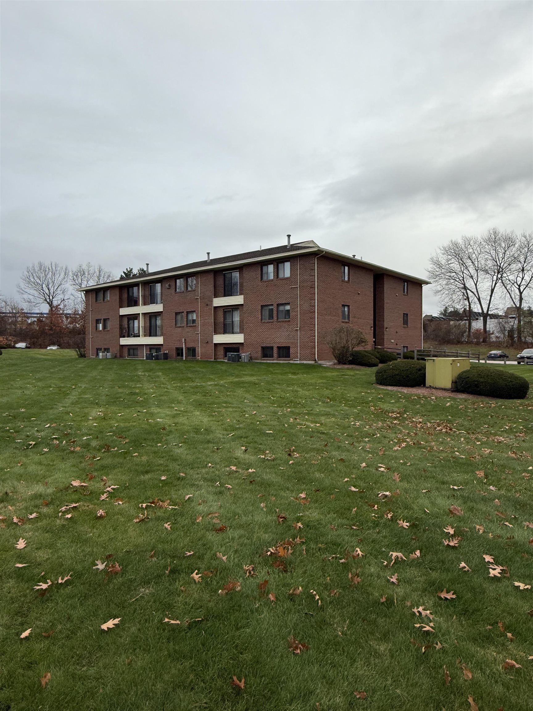 MLS 5072535: 425 Abbott Farm Lane, Hudson NH