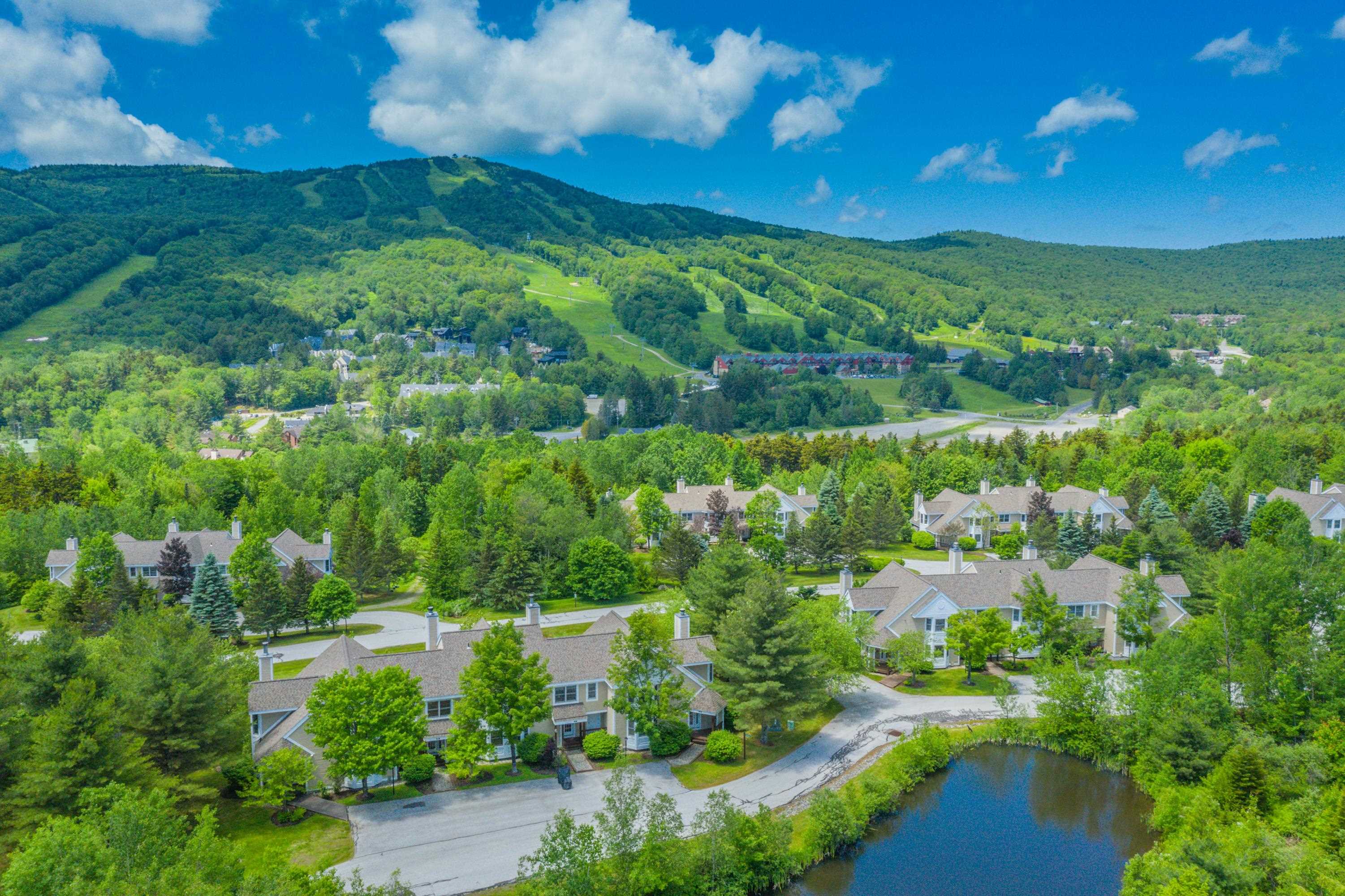 Homes for sale in Dover, VT | 6 Trail View Ln, Dover, VT 05356 | MLS# 5072588