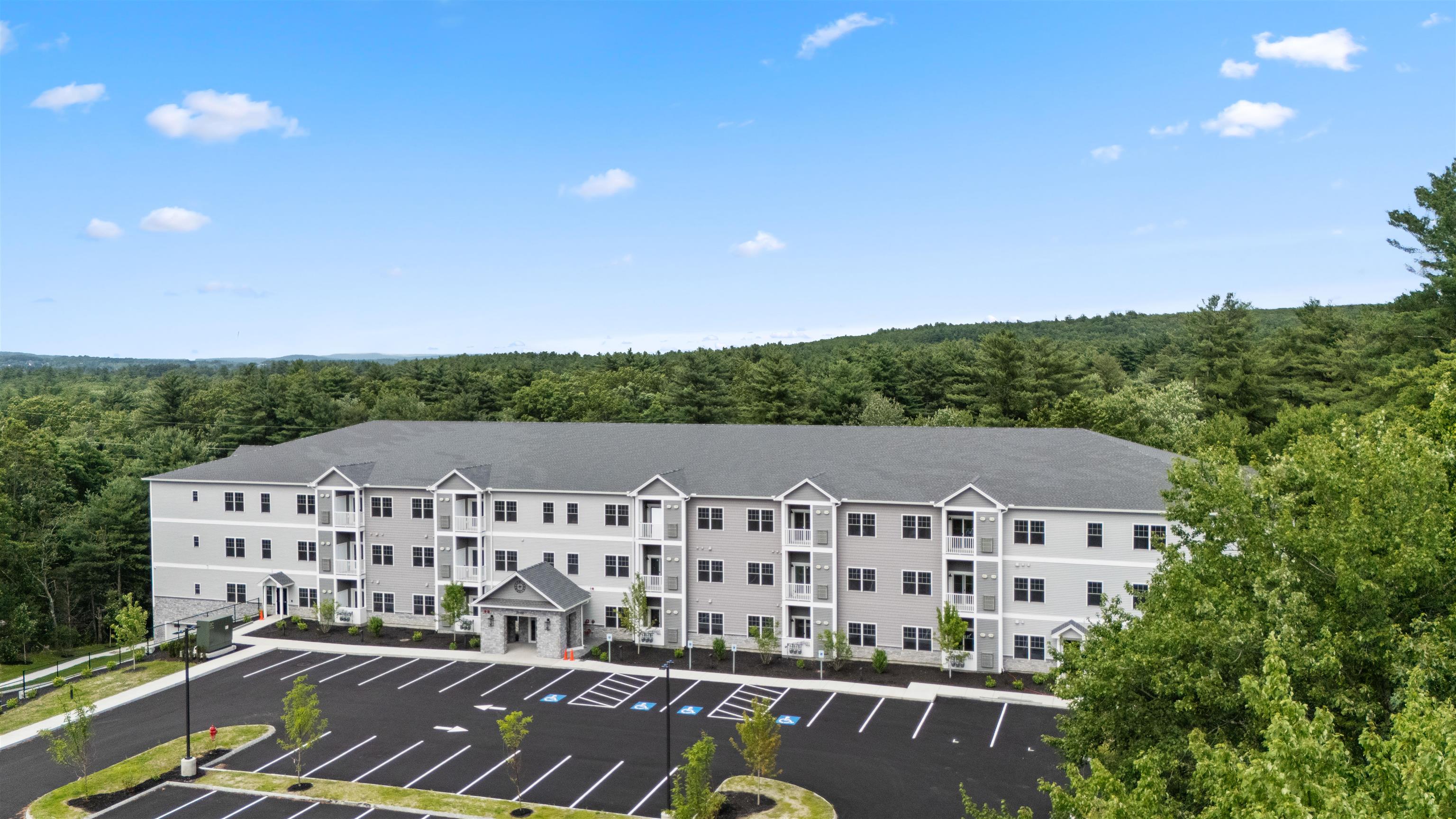 10100 S Willow St, Manchester, NH 03103