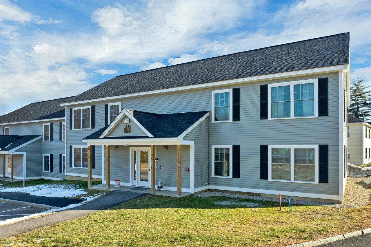 Homes for sale in Rochester, NH | 5 Miami Way #C, Rochester, NH 03867 | MLS# 5072663