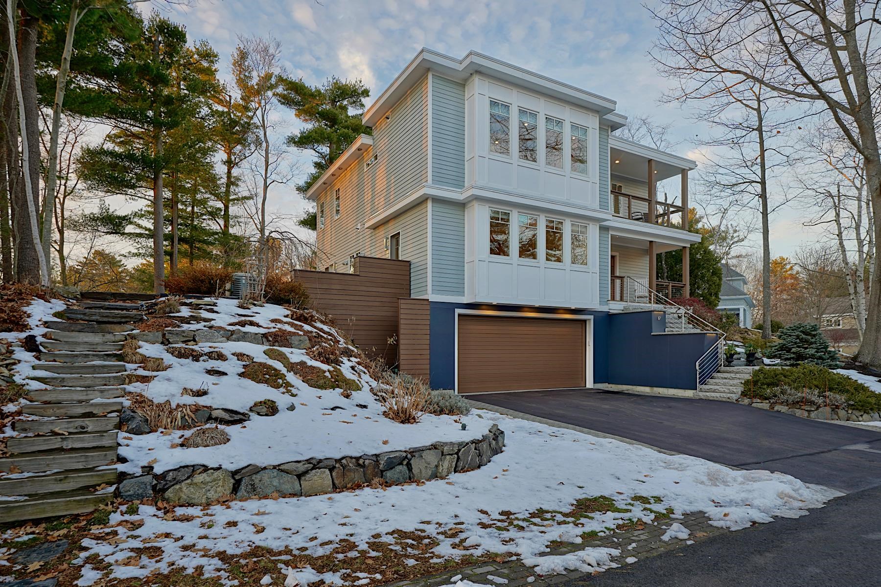 17 Lavenger Ln, New Castle, NH 03854