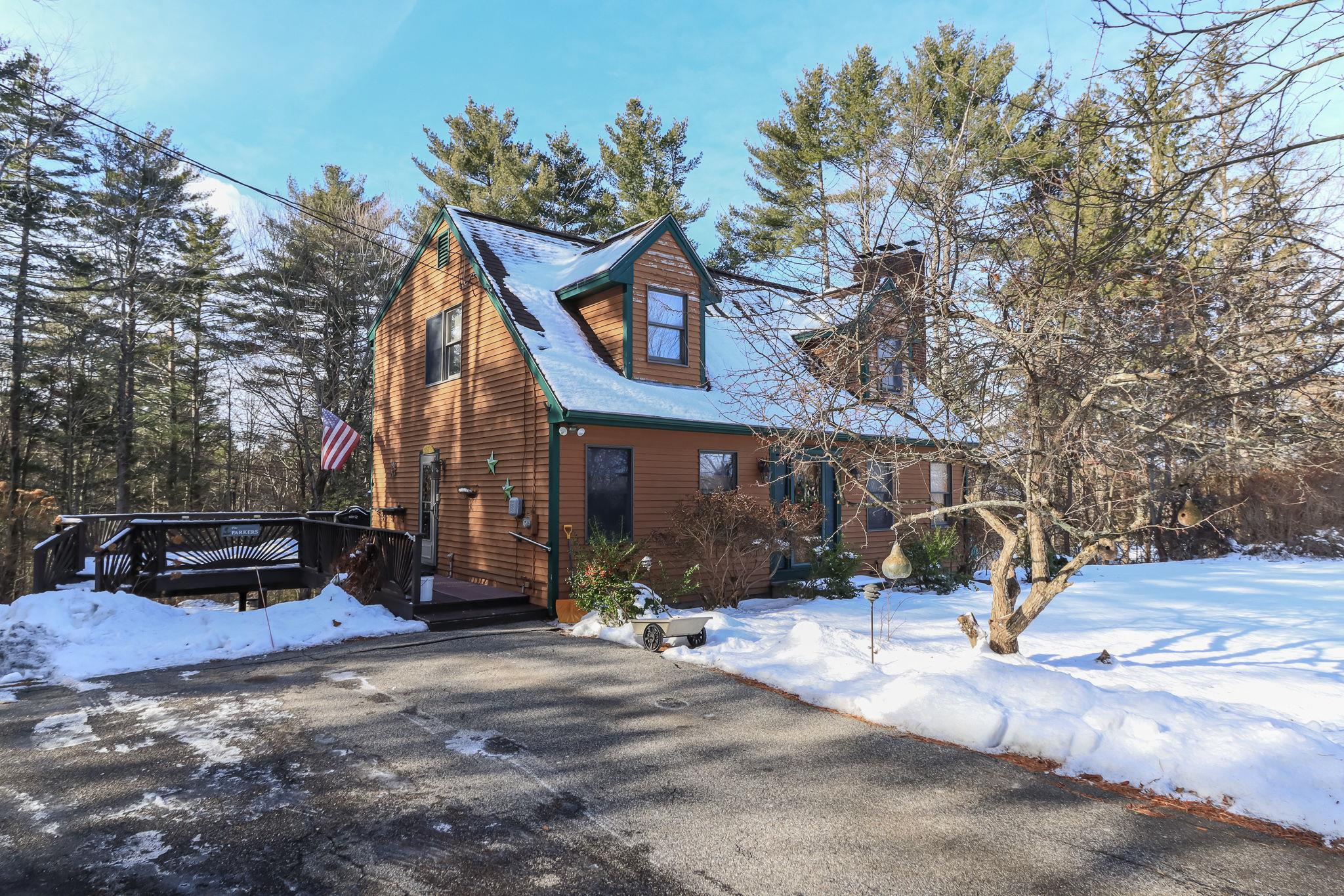 7 Turkey Ridge Rd, Newmarket, NH 03857