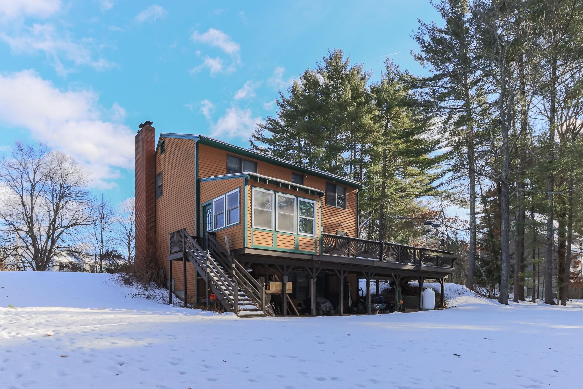7 Turkey Ridge Rd, Newmarket, NH 03857