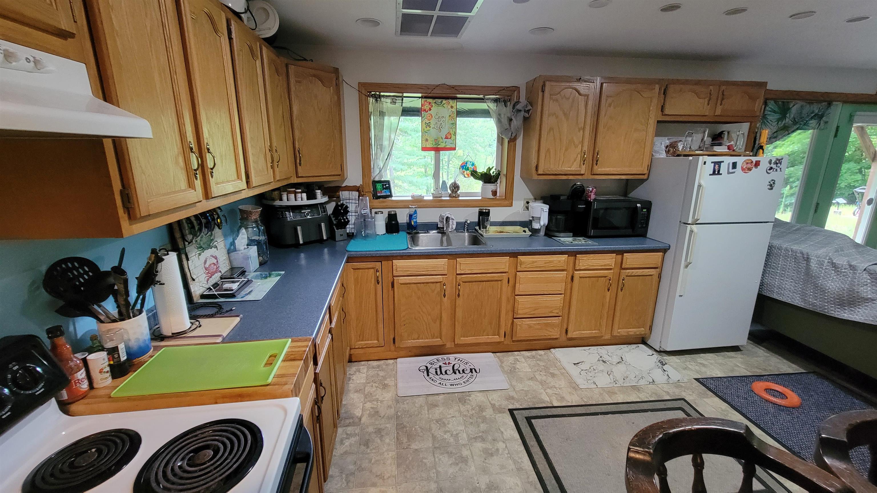 183 Breezy Hill Rd, Bradford, NH 03221