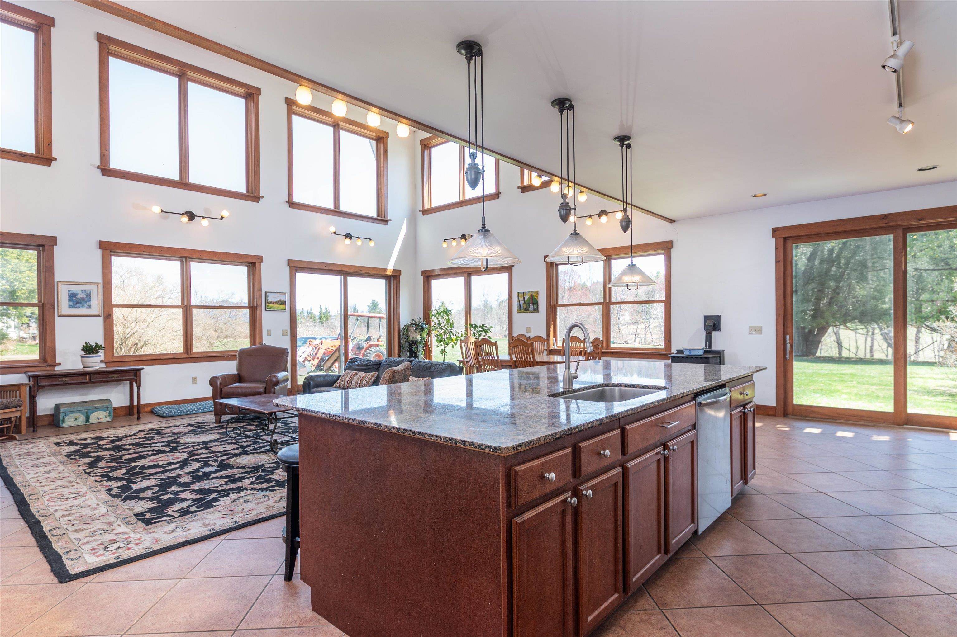 1st Floor Kitchen 24566473