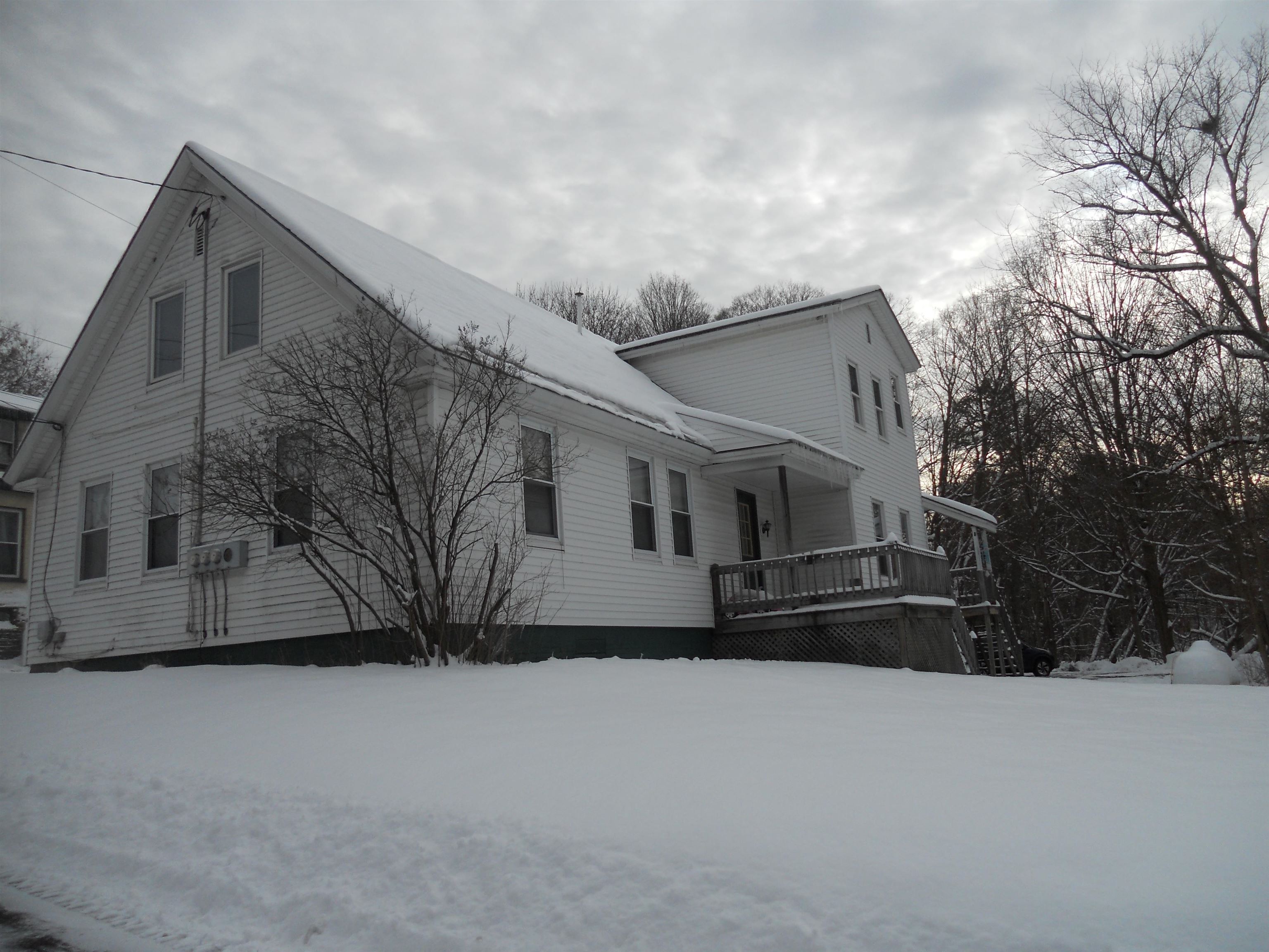 110 Sullivan St, Claremont, NH 03743