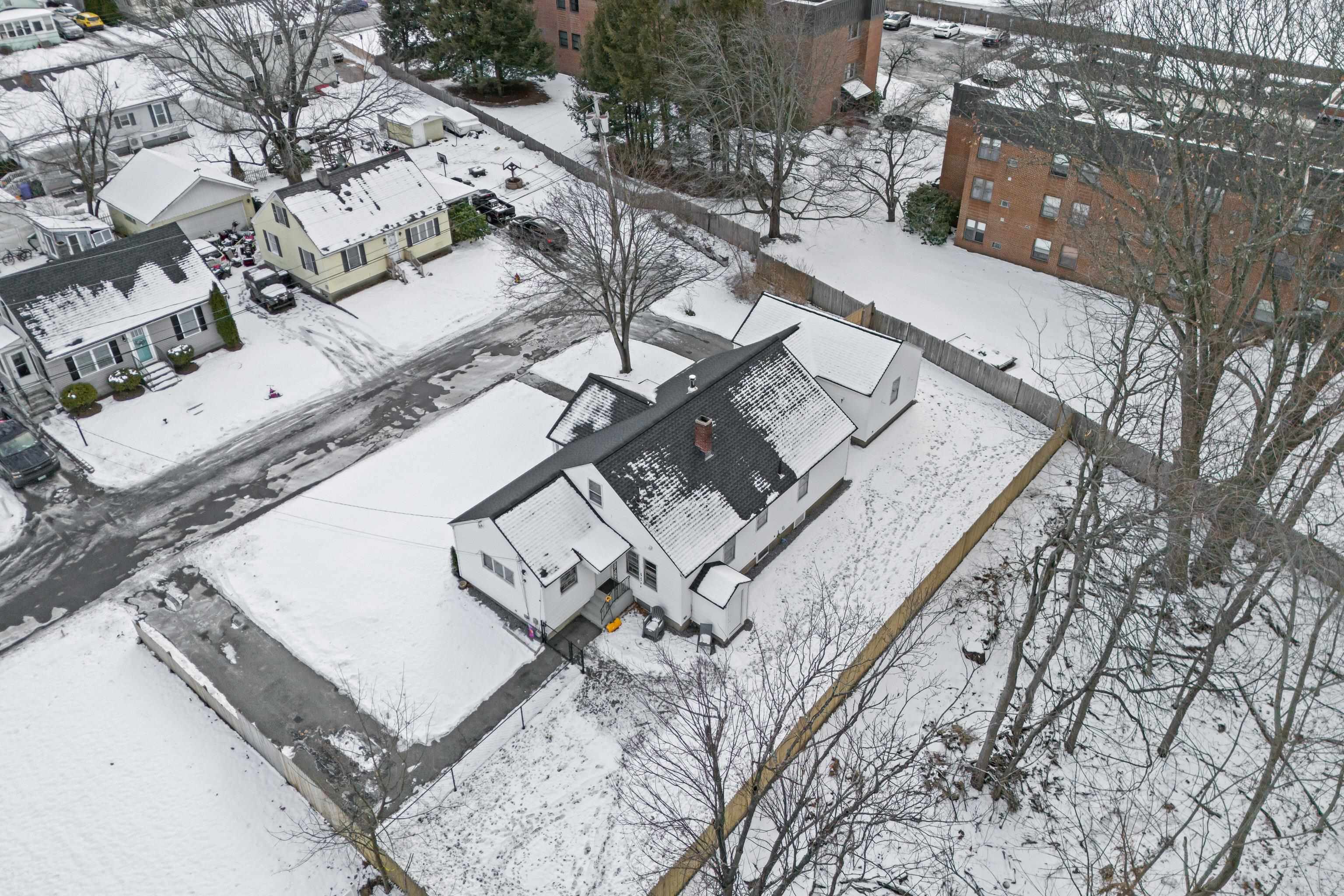 93 Armand Ave, Manchester, NH 03103