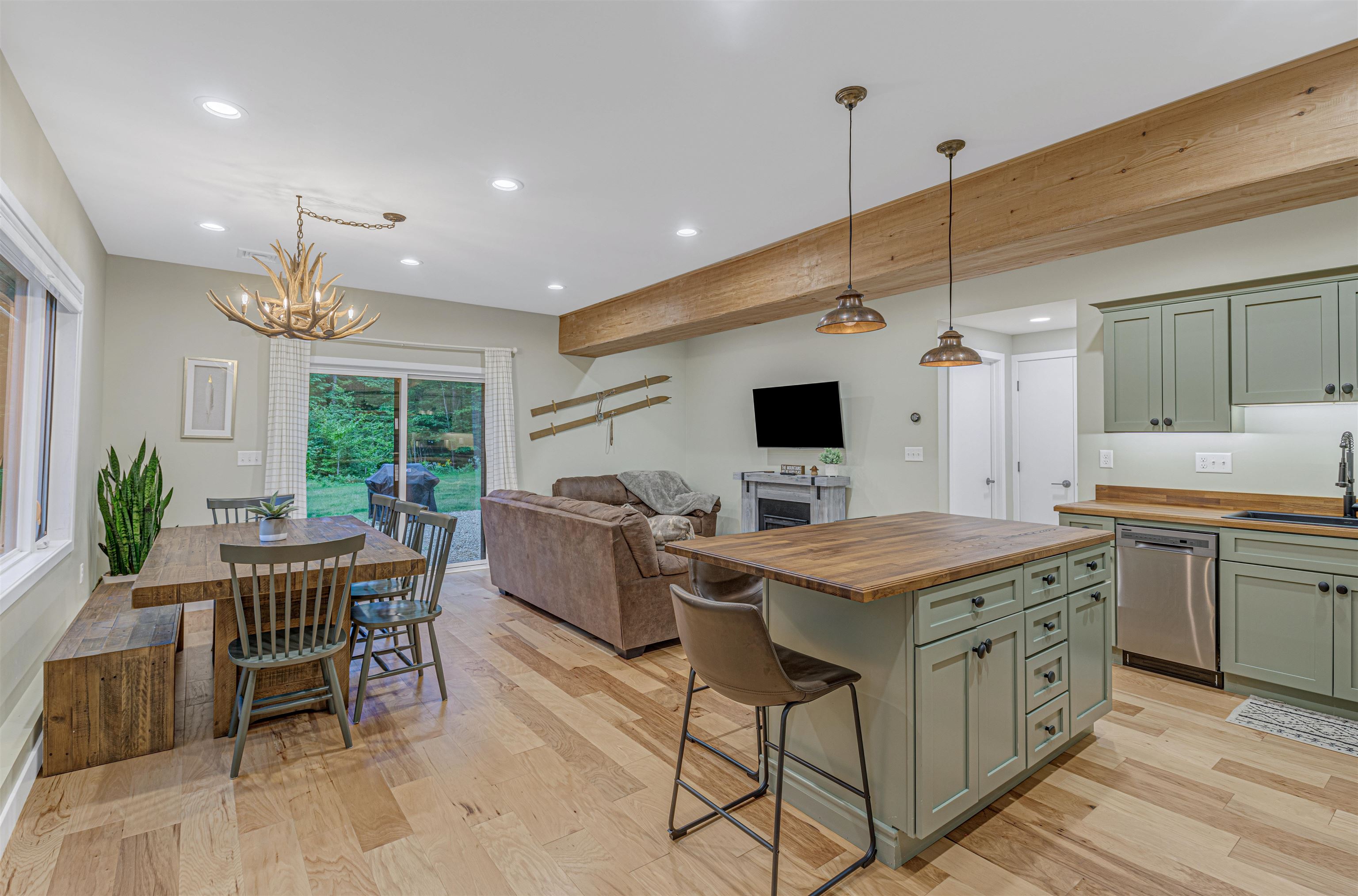 237 Glen Ledge Rd, Bartlett, NH 03838