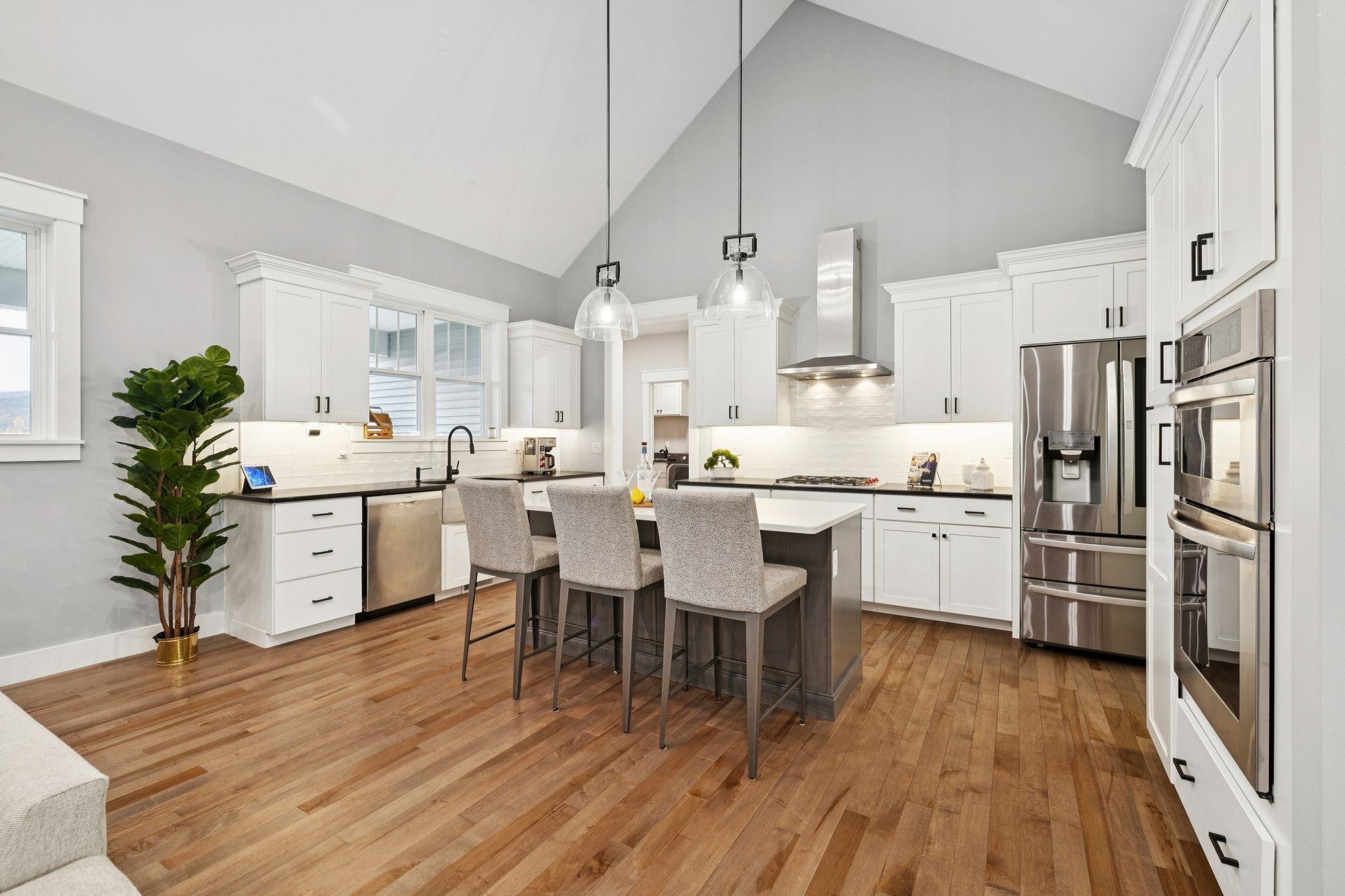 12 Lisden Dr, Tuftonboro, NH 03816