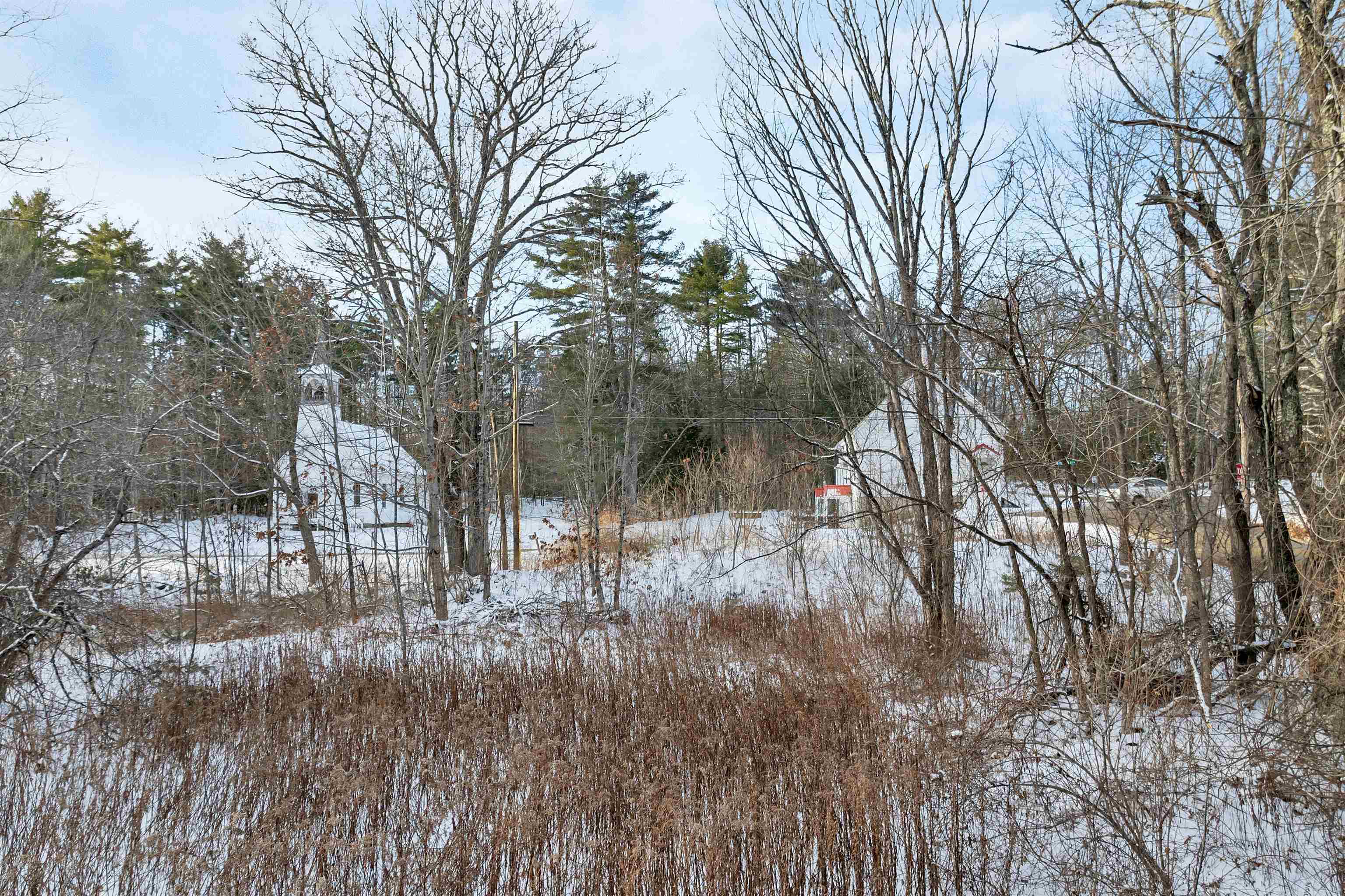 61 Freeman Hall Rd, Nottingham, NH 03290