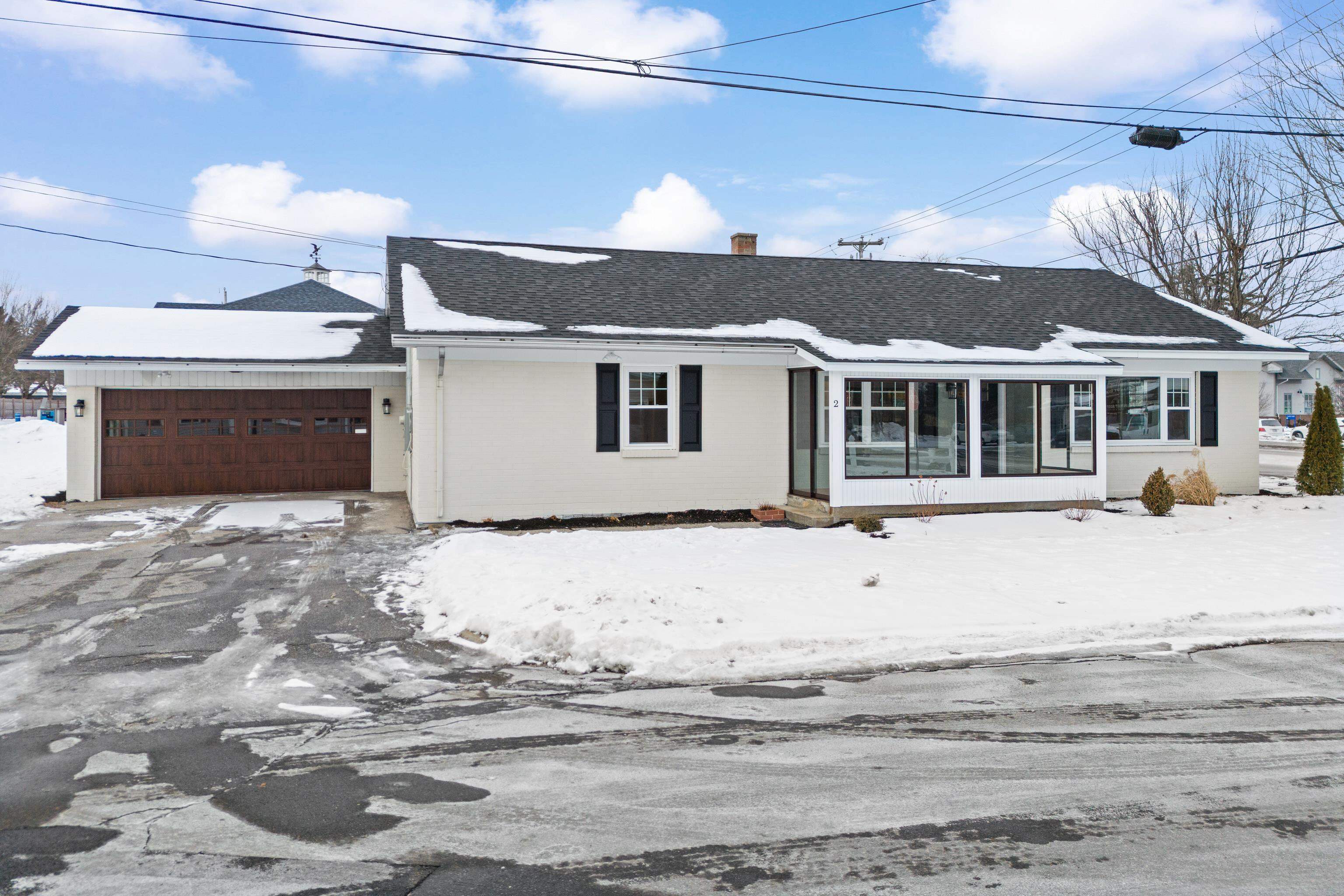 2 Haig St, Goffstown, NH 03045