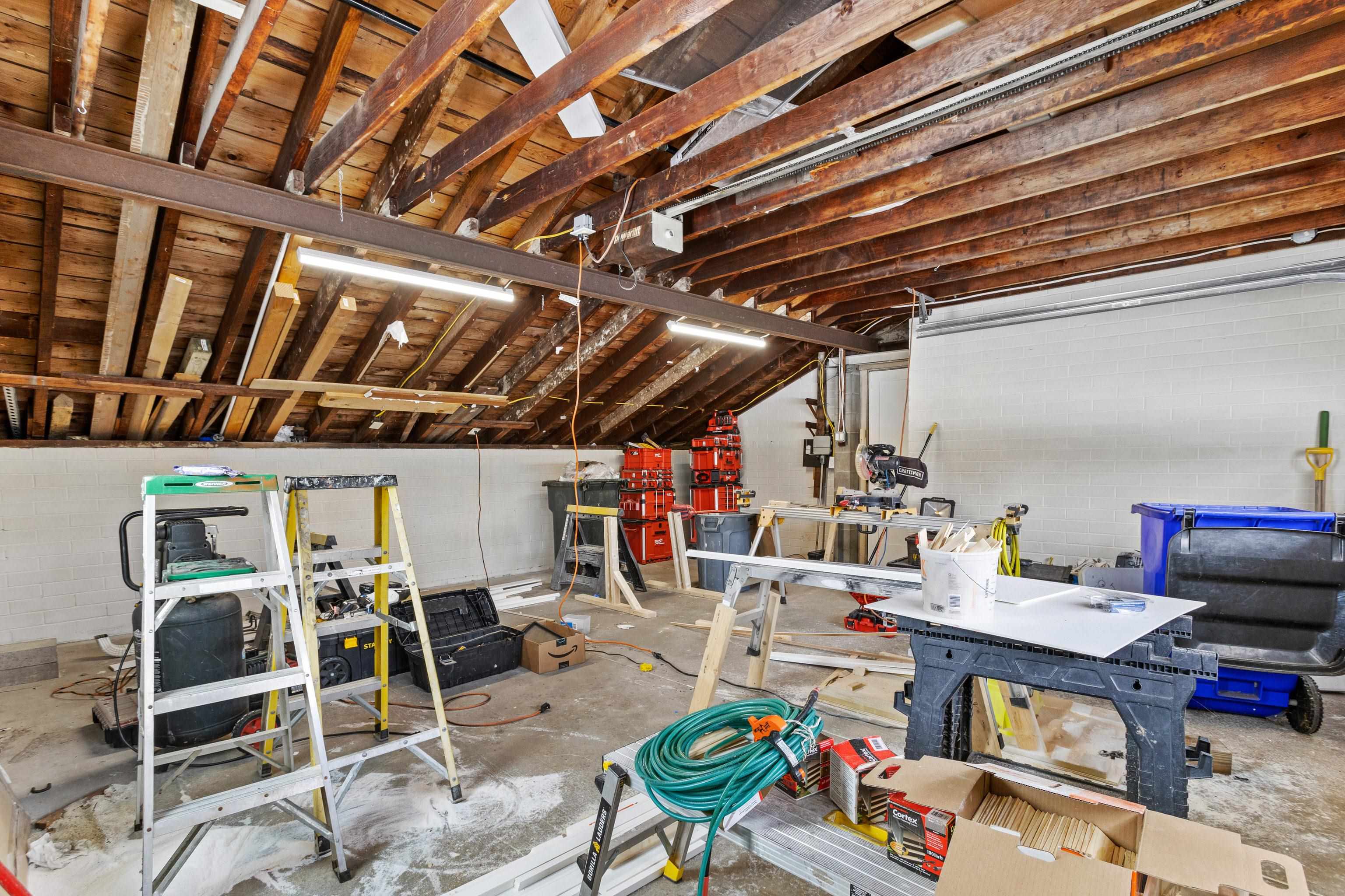 2 Haig St, Goffstown, NH 03045