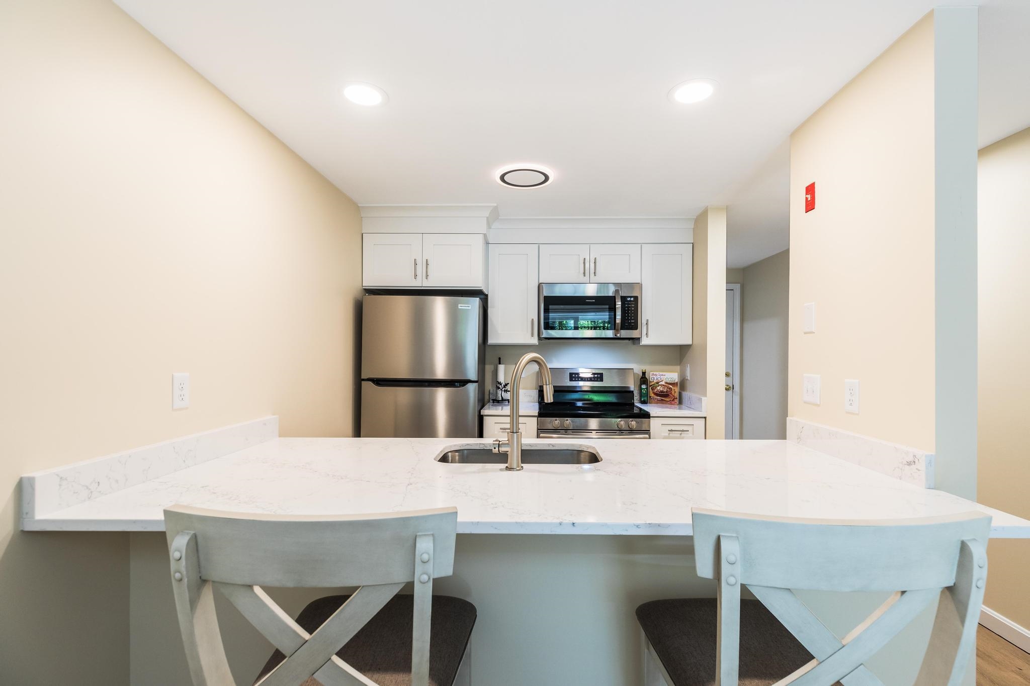 Homes for sale in Stratham, NH | 8 Montrose Dr #8, Stratham, NH 03885 | MLS# 5073260