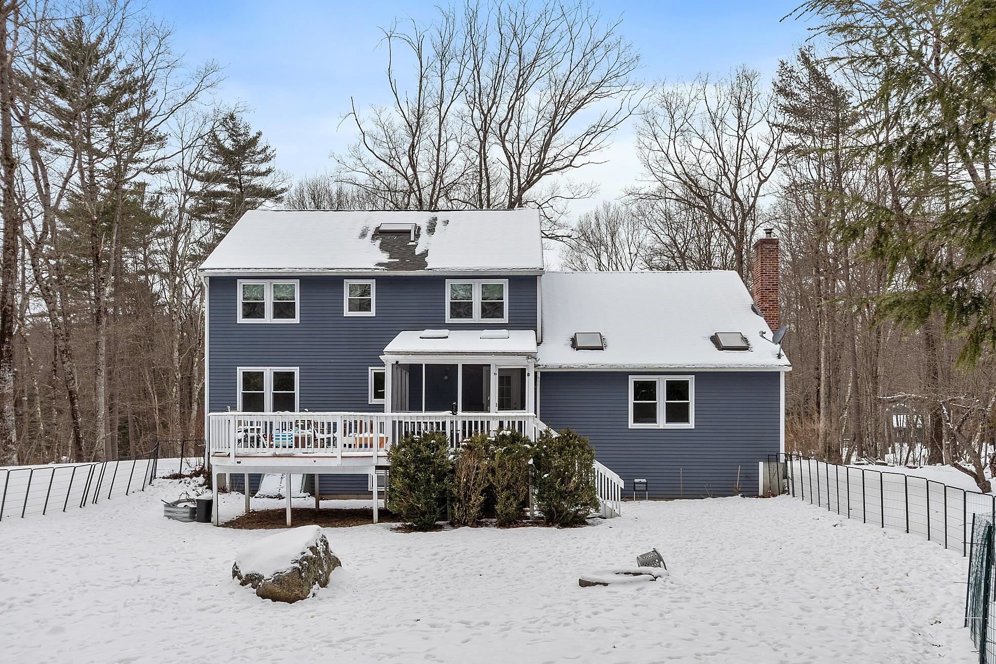 16 Chestnut Pasture Rd, Concord, NH 03301