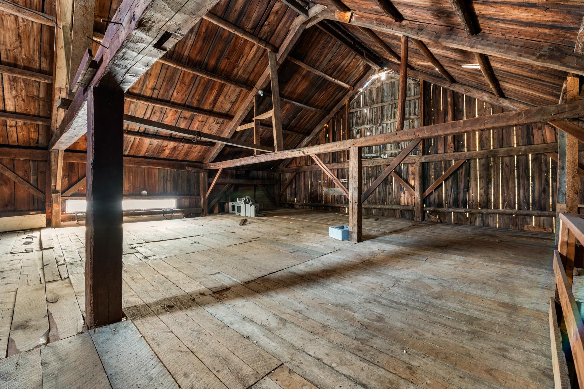 6 Kirtland St, Warner, NH 03278