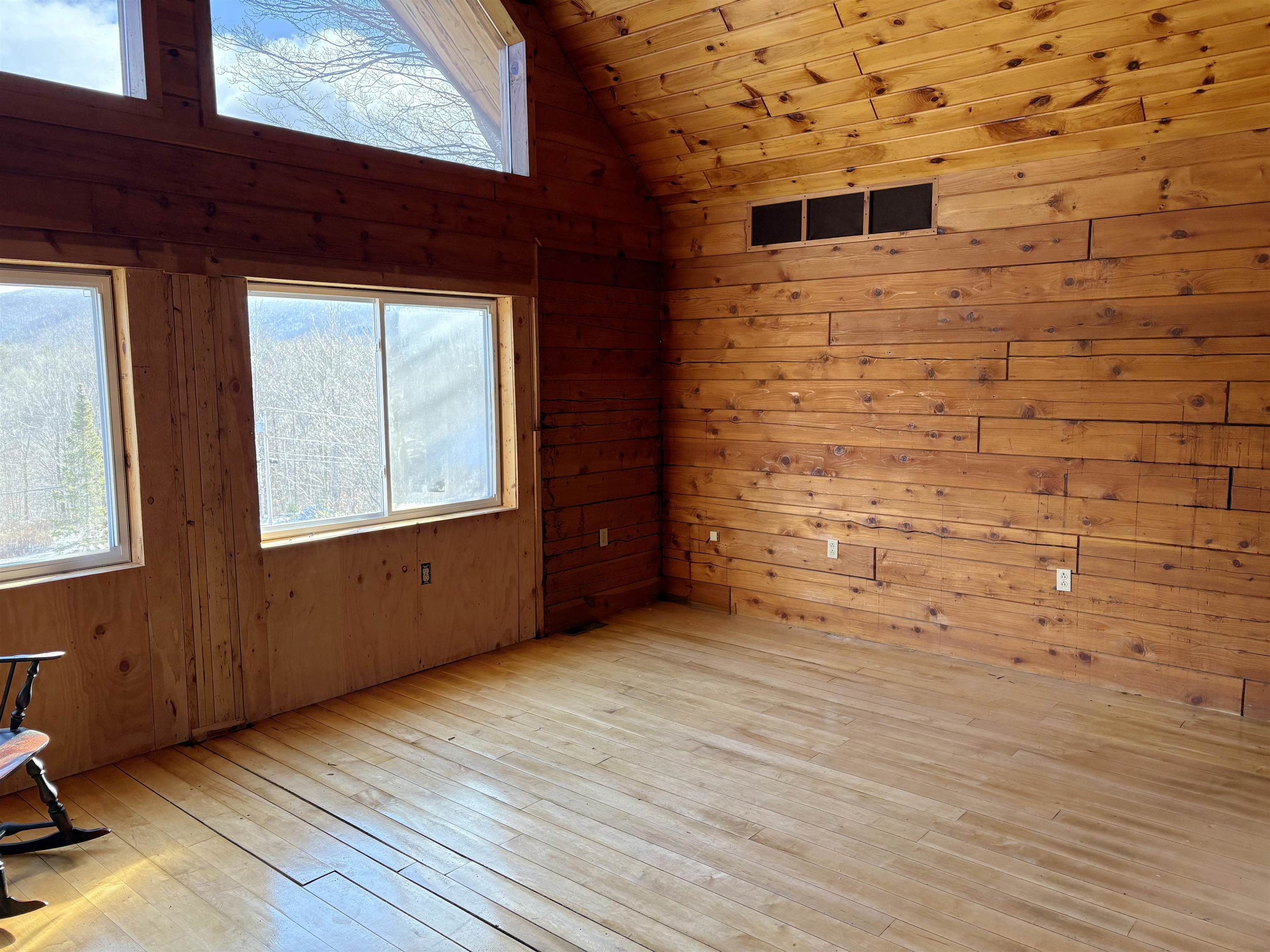 Homes for sale in Stamford, VT | 306 Sparrow Dr, Stamford, VT 05352 | MLS# 5073338