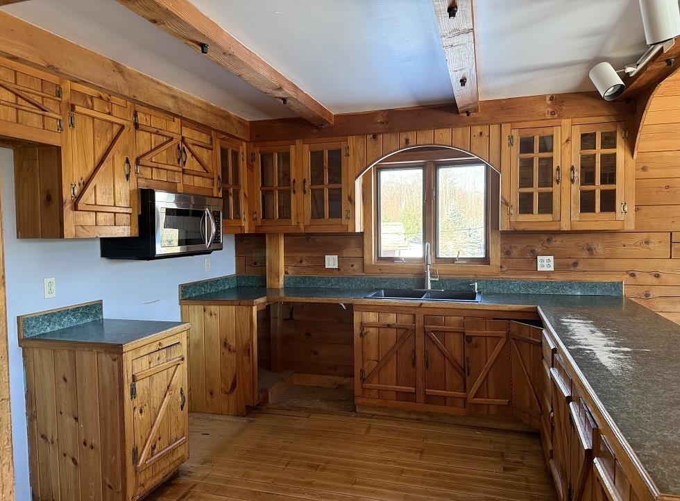 Homes for sale in Stamford, VT | 306 Sparrow Dr, Stamford, VT 05352 | MLS# 5073338