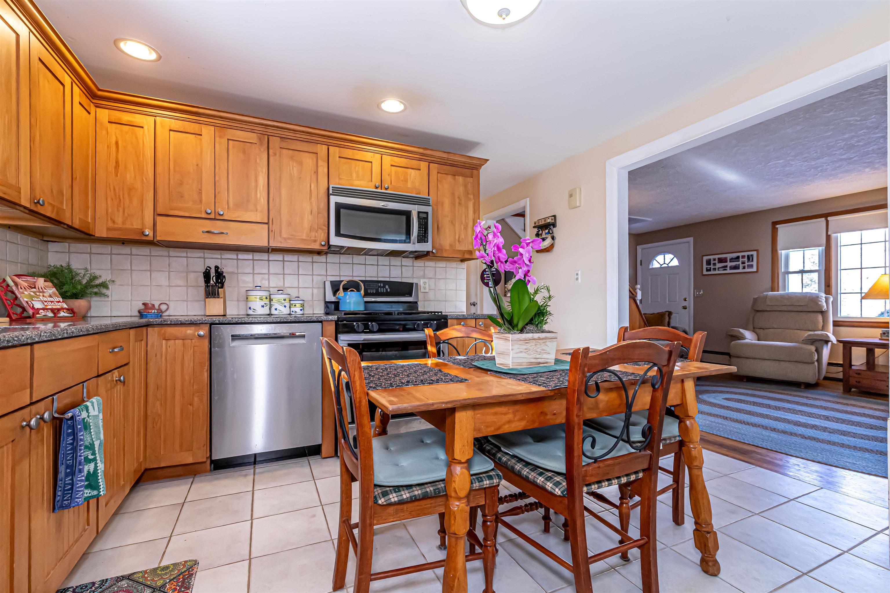 511 Manchester St, Manchester, NH 03103