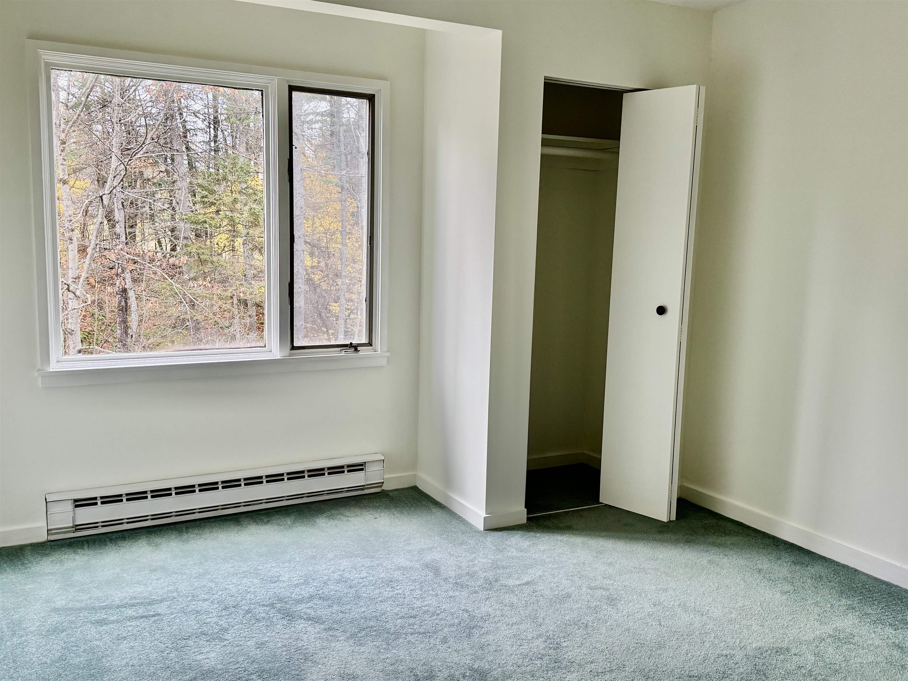 First Floor Bedroom 24433462