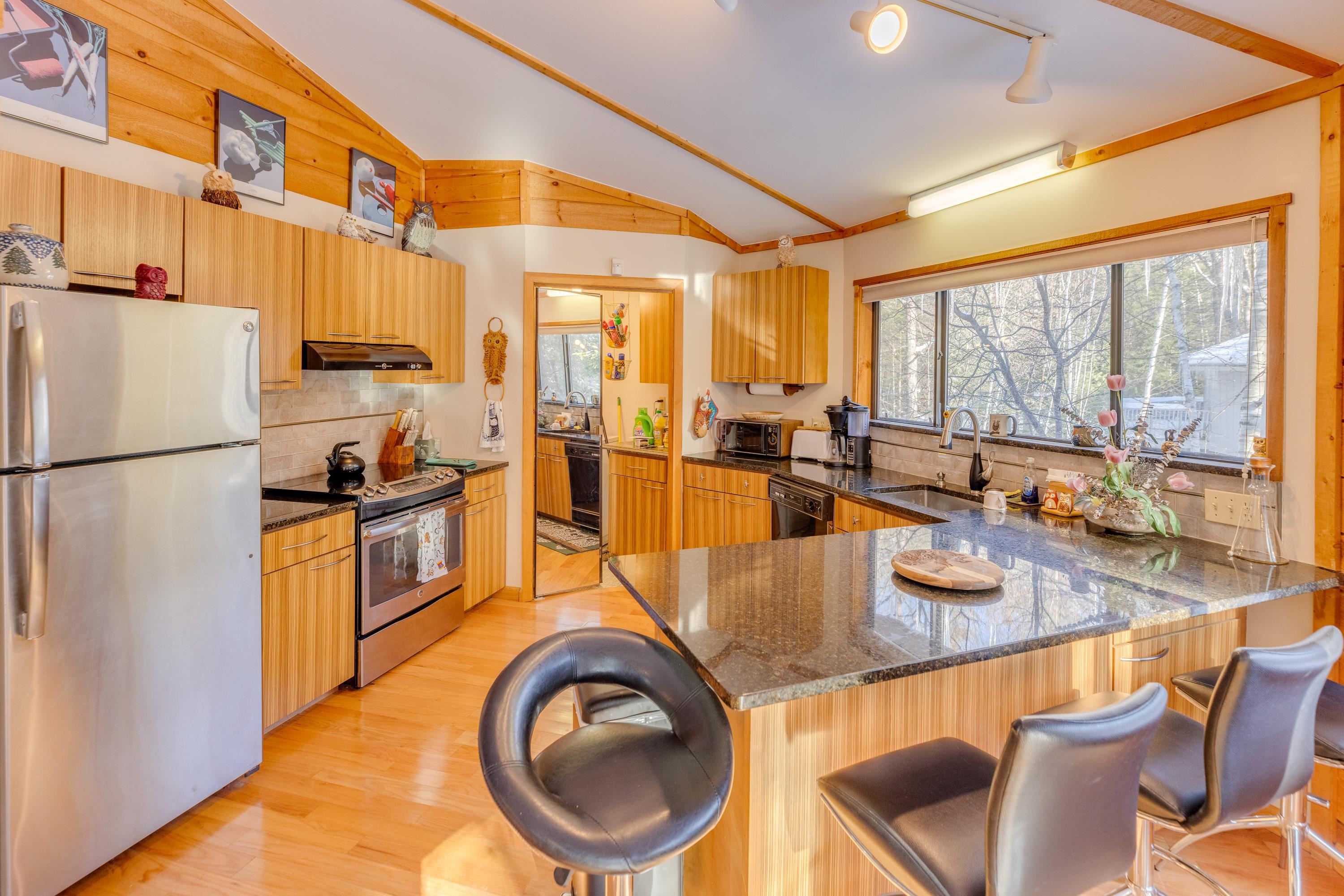 121 Judges Rd, Thornton, NH 03285