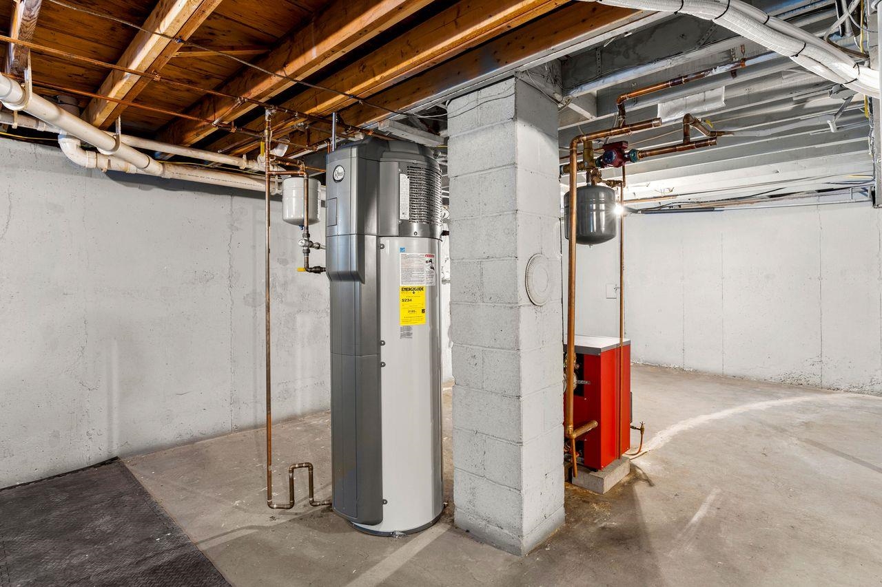 Homes for sale in Manchester, NH | 77 St James Ave, Manchester, NH 03102 | MLS# 5073442