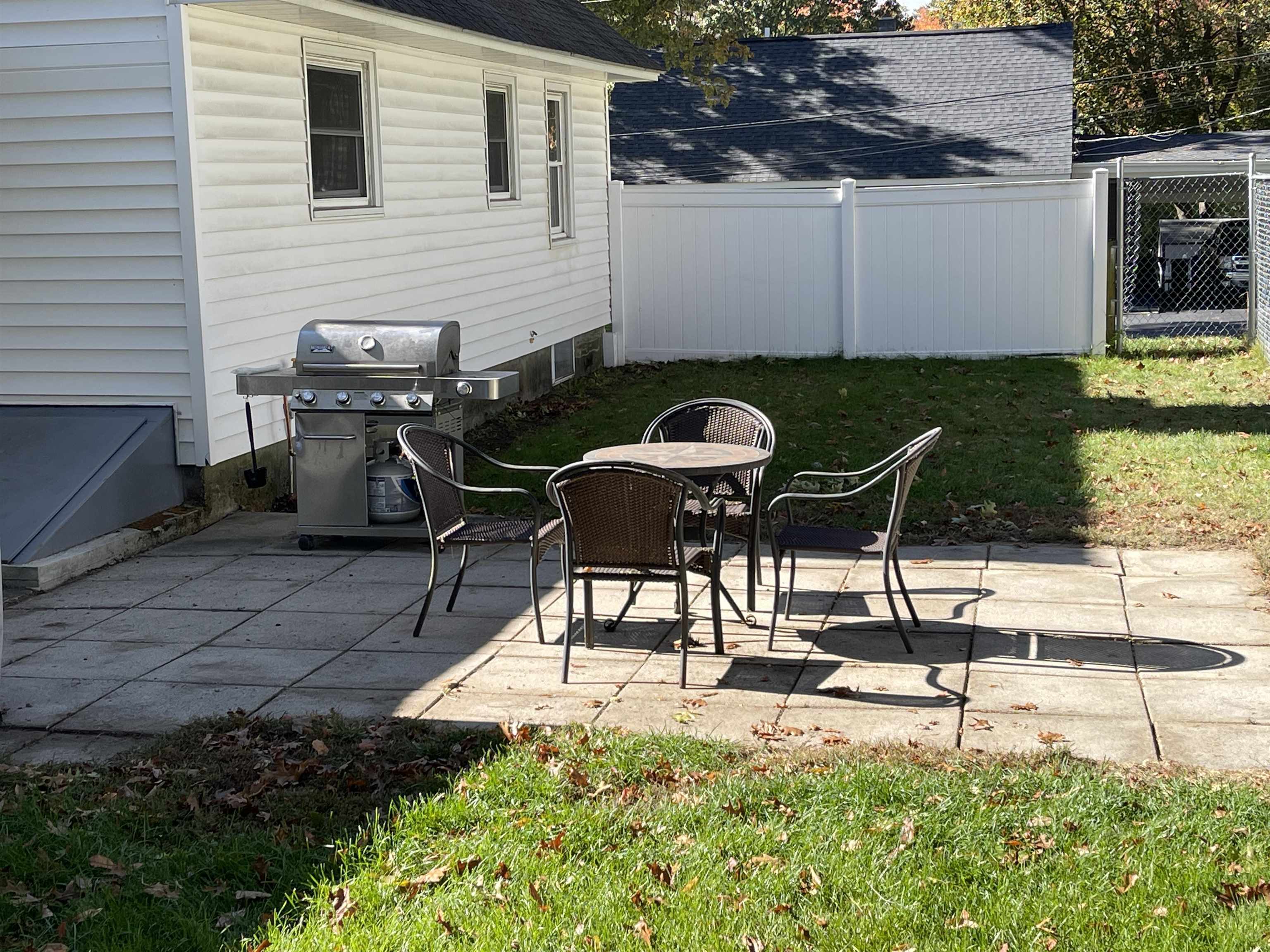 Homes for sale in Manchester, NH | 77 St James Ave, Manchester, NH 03102 | MLS# 5073442